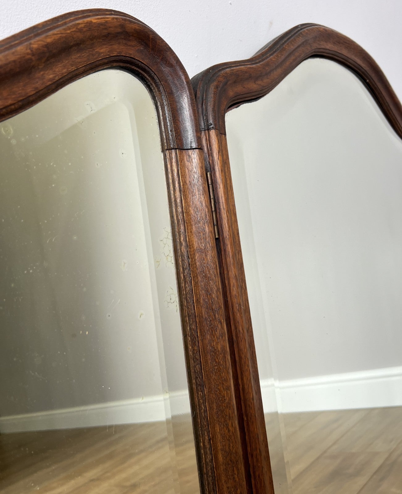 Mirror Antique French Oak Triple Folding Carved Dressing Table Mirror LOT 61372