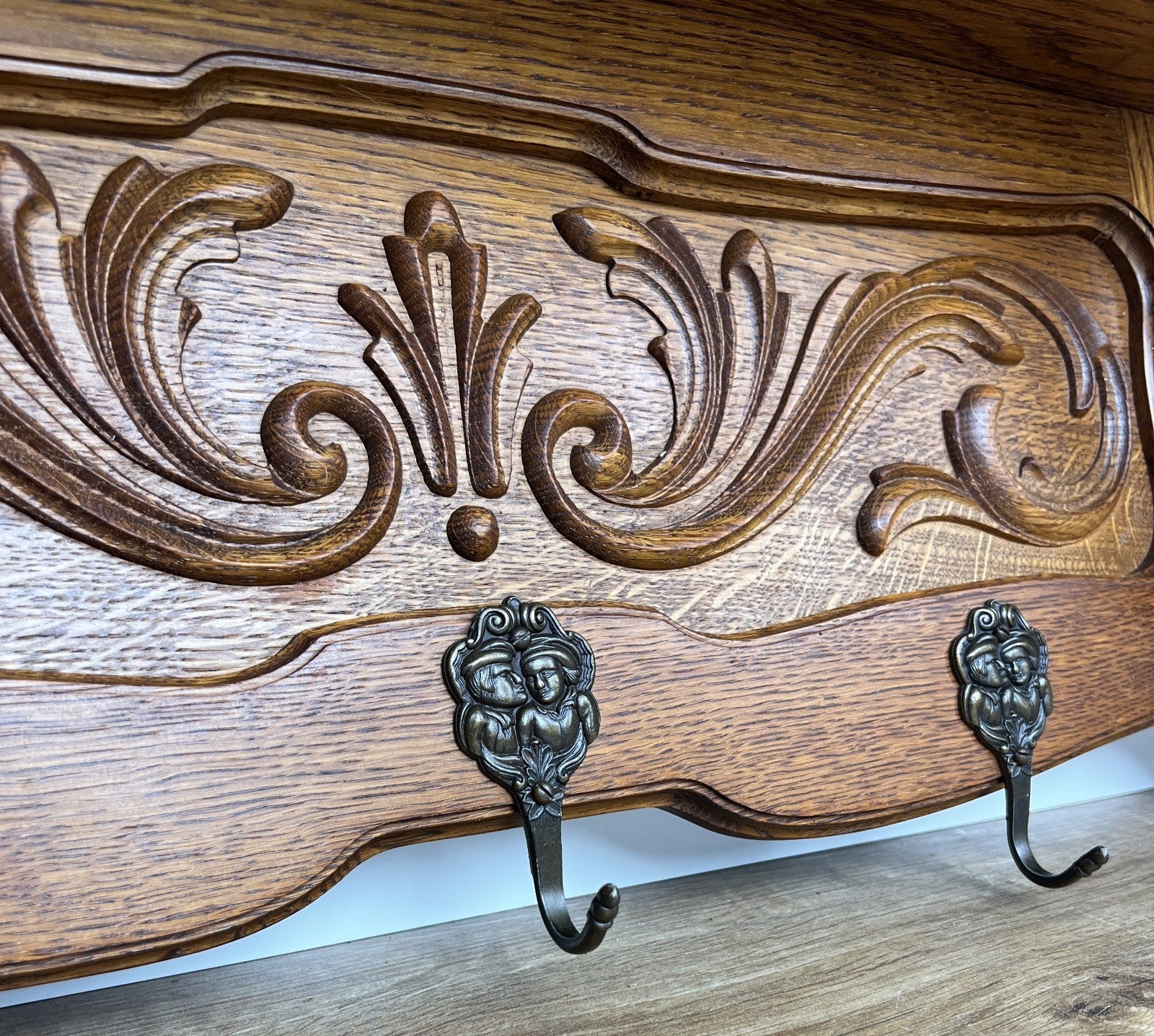 Coat Rack Vintage French Carved Oak Wall Mounted 5 Hooks Rack Hanger LOT 63676