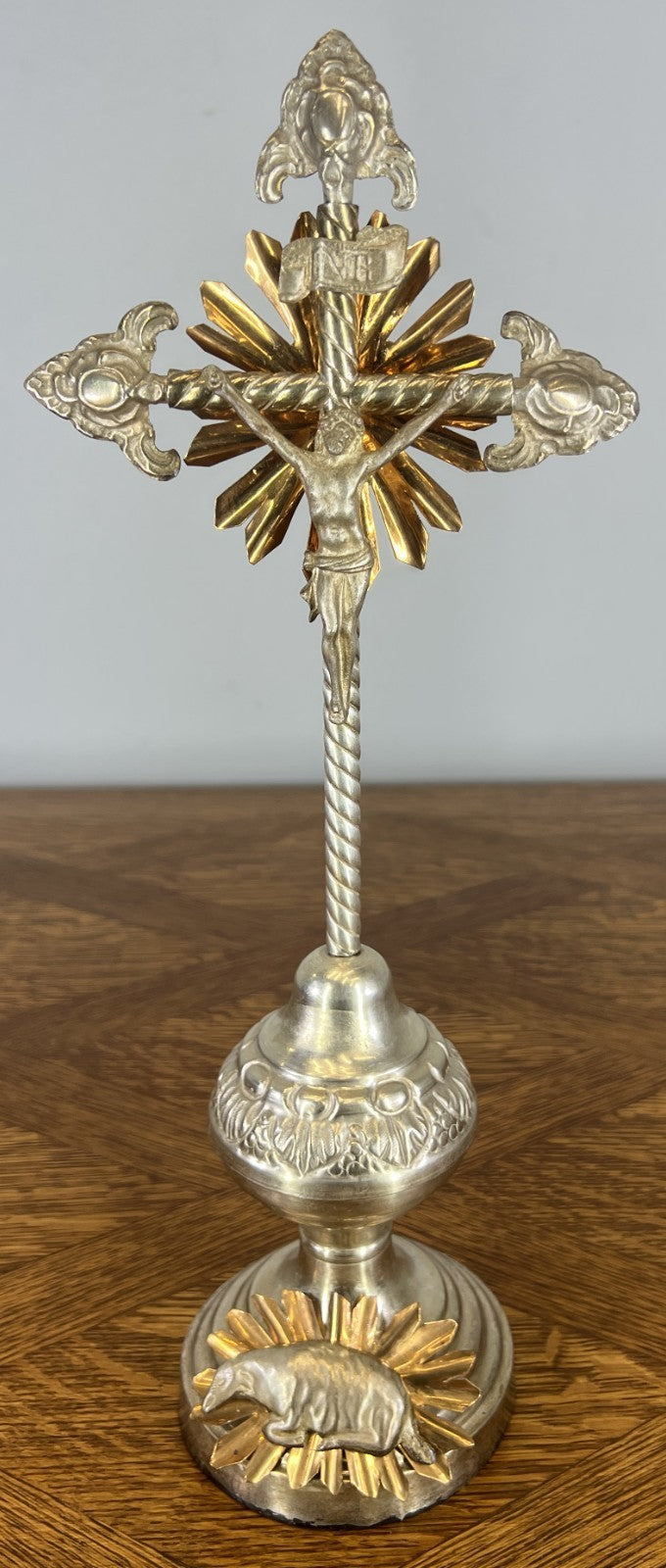 Crucifix Vintage French Style Religious Cross Gilt Detail Stand LOT 46530