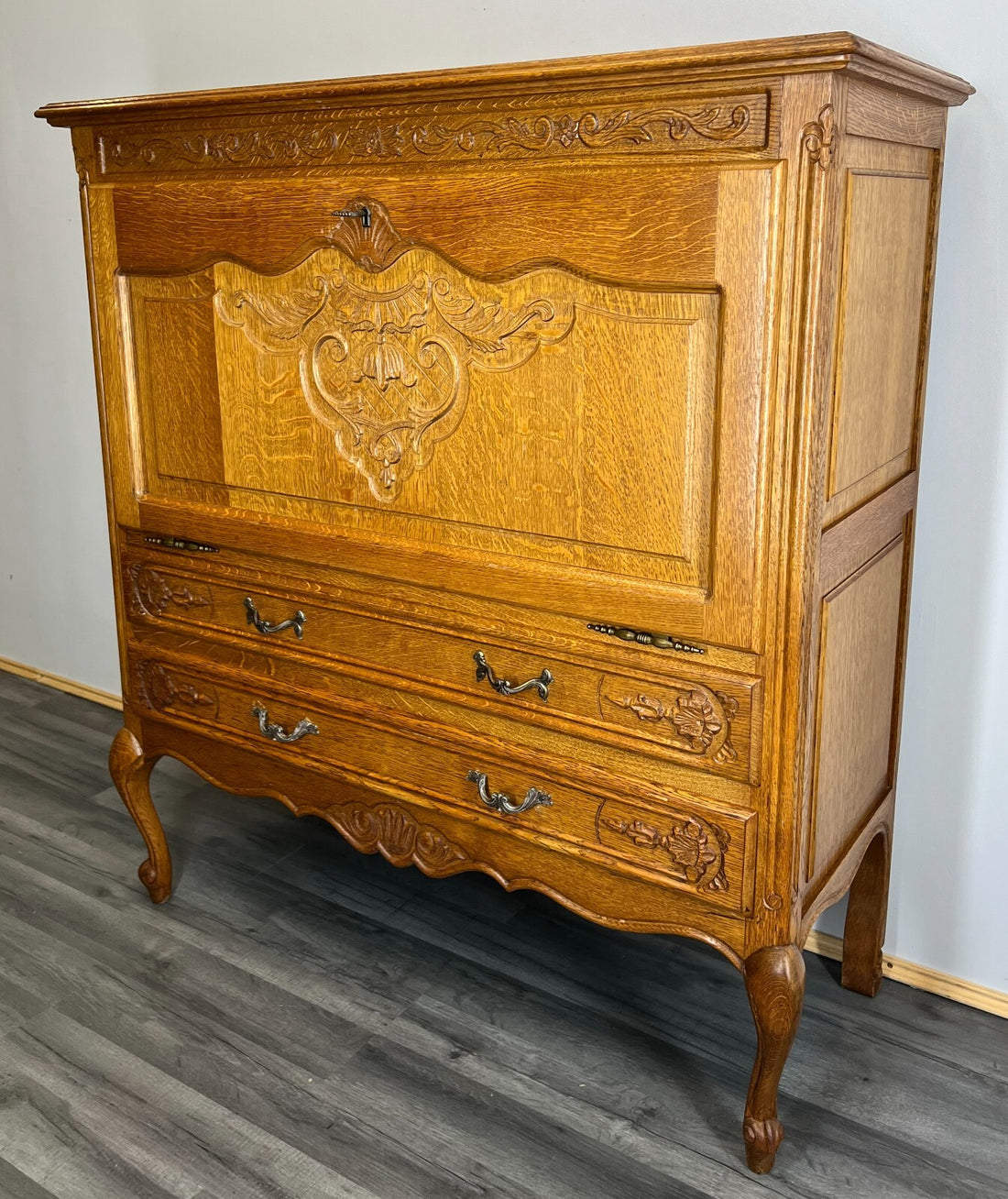 Cabinet Vintage French Louis XIV Style Carved Drop Front Oak Sideboard LOT 26510