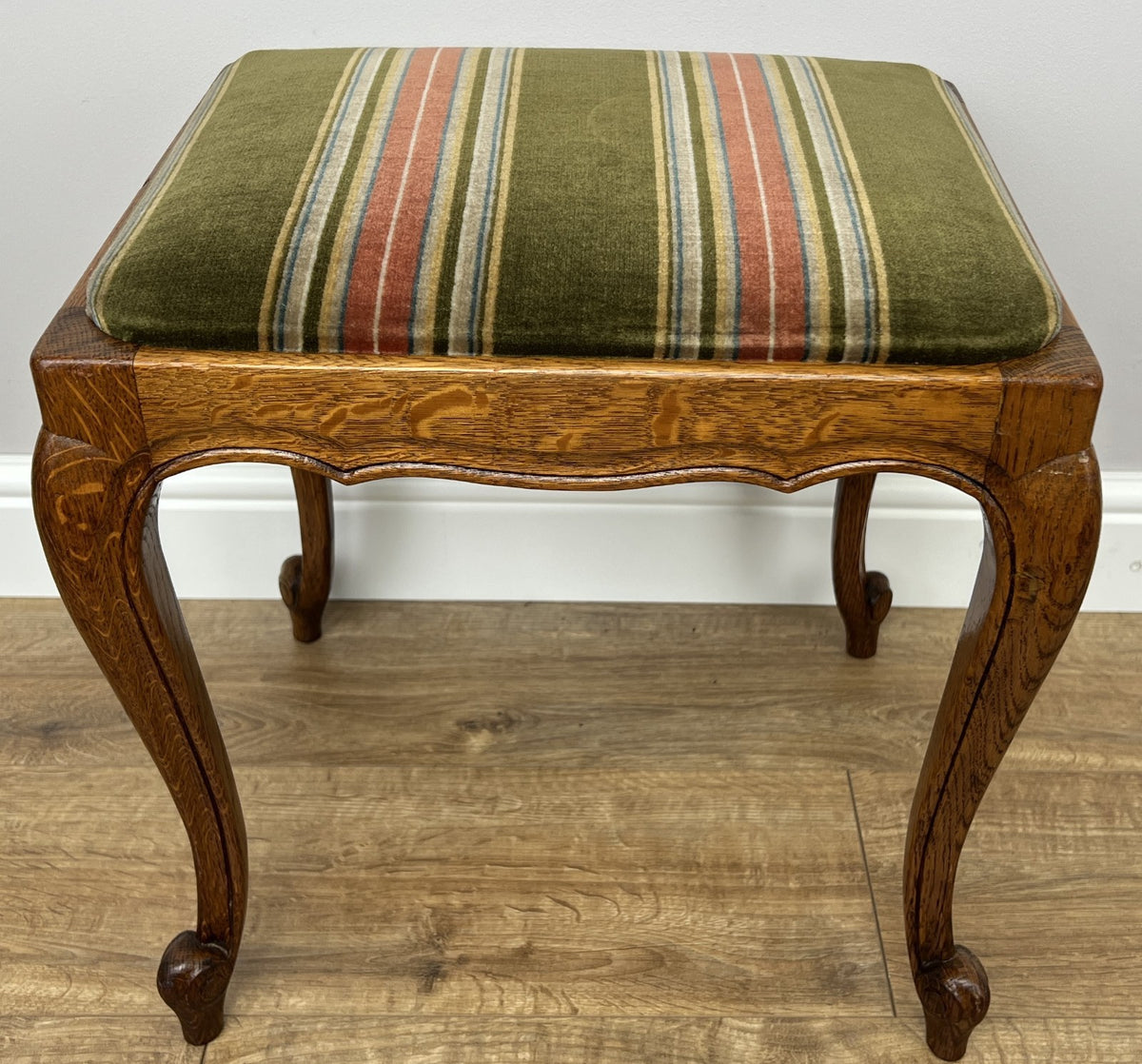 Footstool Vintage French Louis Style Oak Table Stool Upholstered Seat LOT 62290
