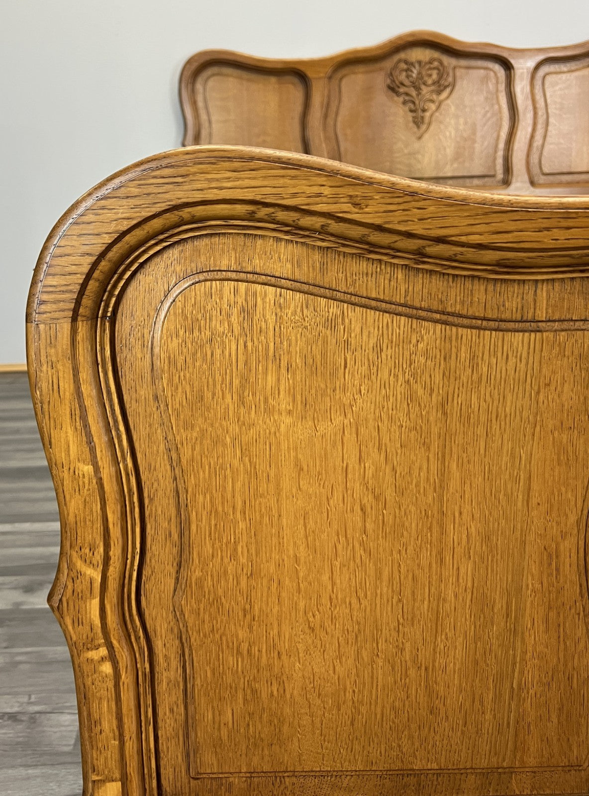 Bed Vintage French Louis XVI Double Bed Frame Oak Carved Headboard LOT 46174