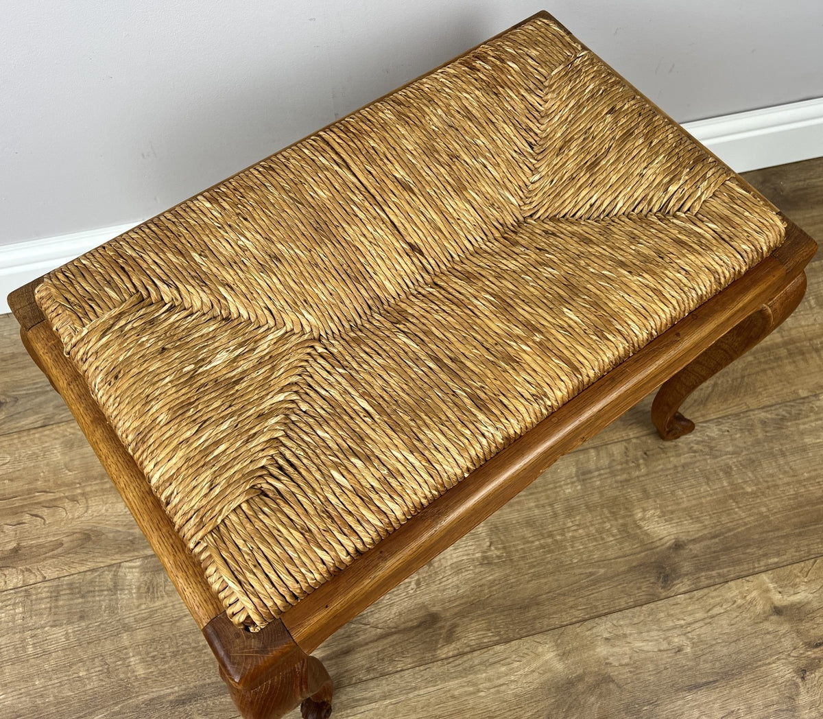 Footstool Vintage French Louis Style Oak Table Rush Seat Carved Stool LOT 62135