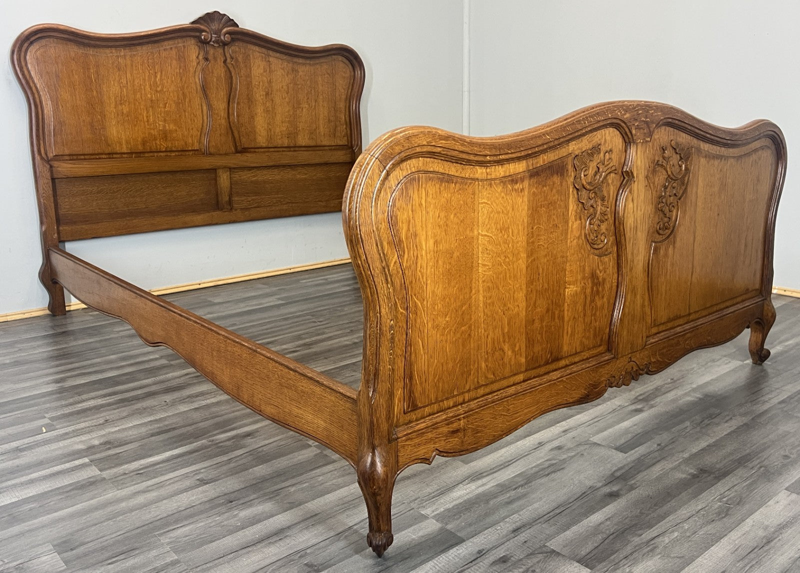 Bed Vintage French Louis XVI Double Bed Frame Oak Carved Headboard LOT 46058