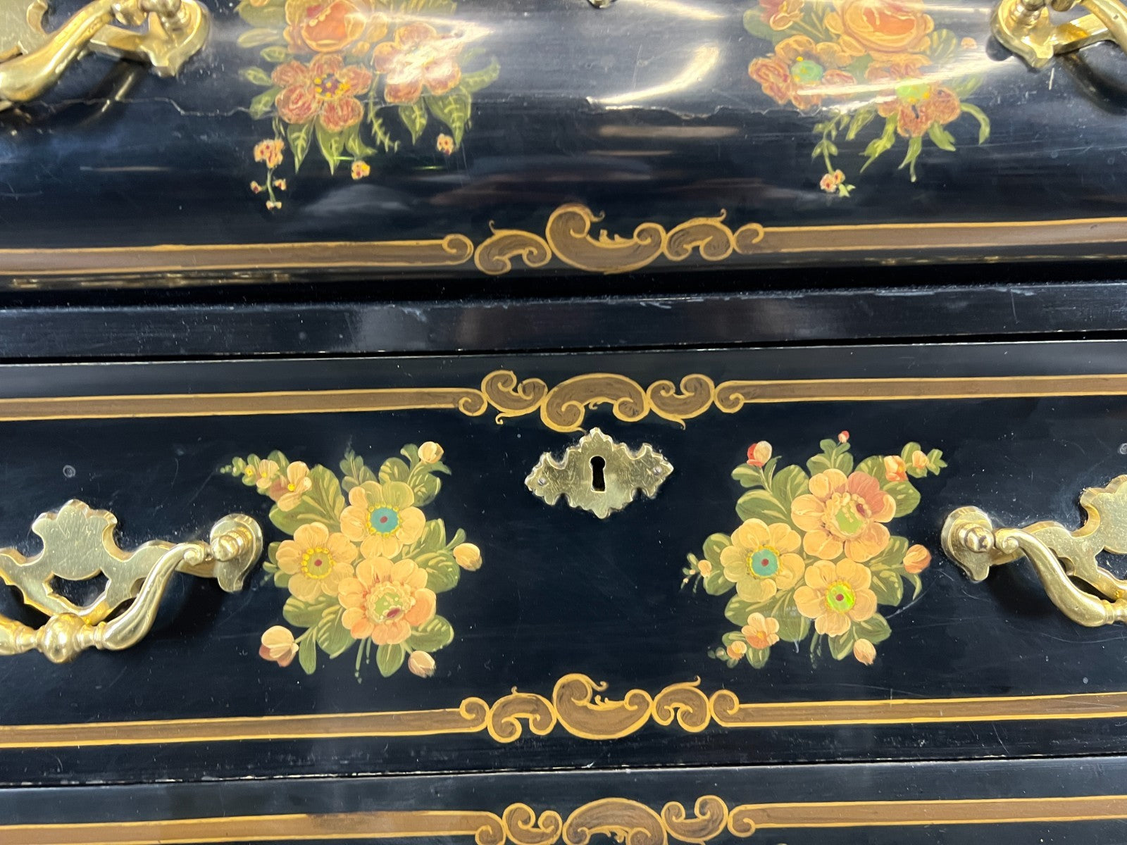 Cabinet Vintage French Style Painted Floral 3 Drawer Chest Sideboard LOT 43976