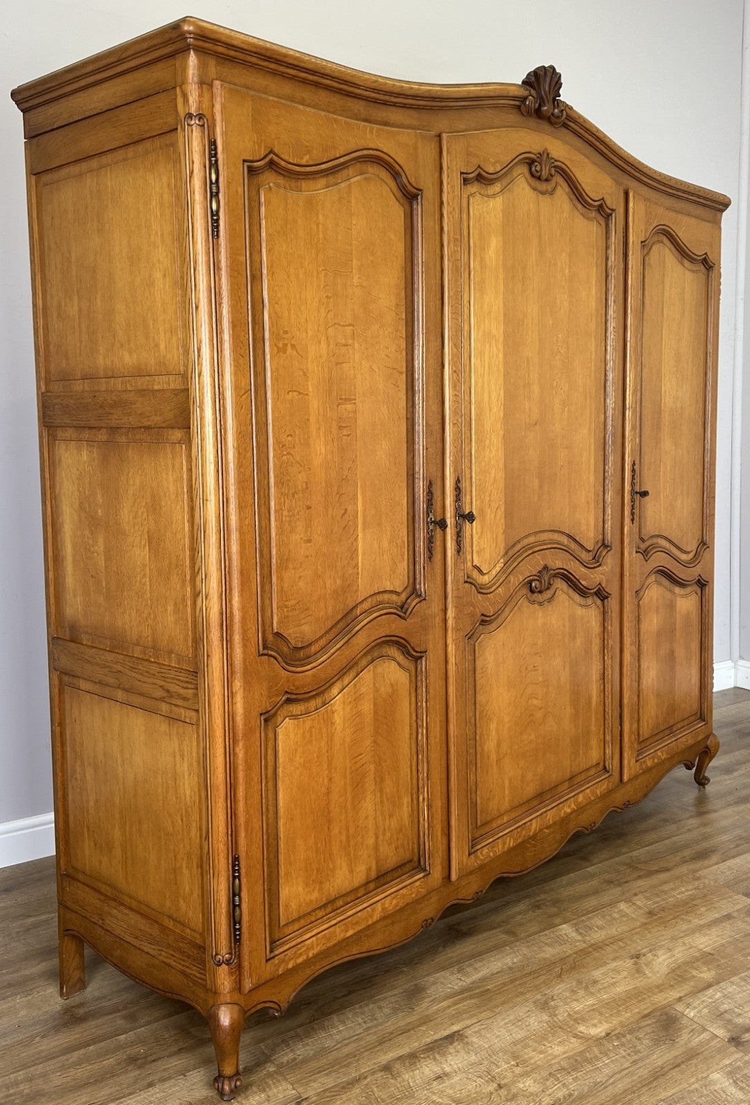 Wardrobe Vintage French Louis XVI Style Oak Three Door Carved Armoire LOT 6492