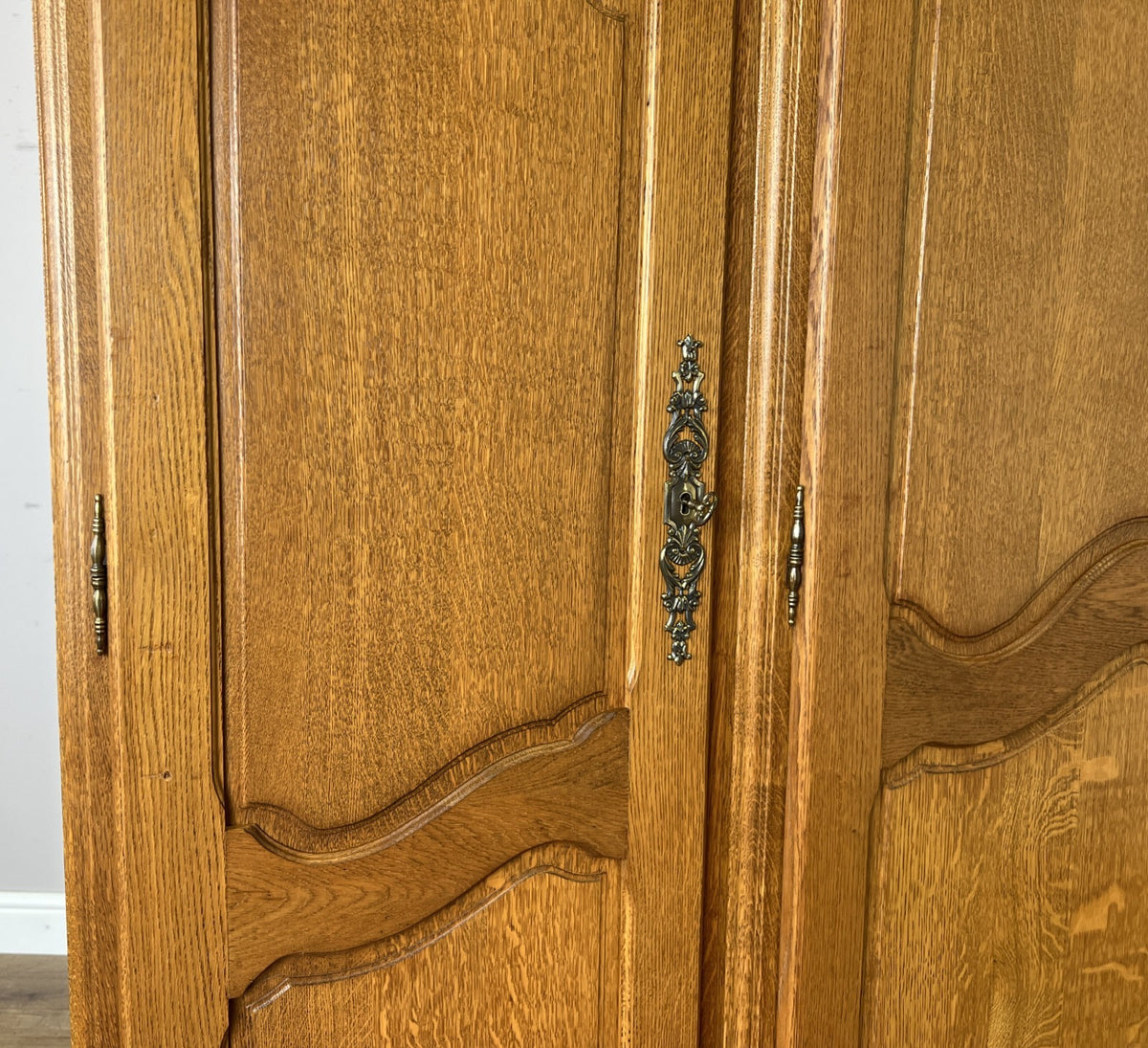 Wardrobe Vintage French Louis XVI Style Oak Four Door Carved Armoire LOT 64555