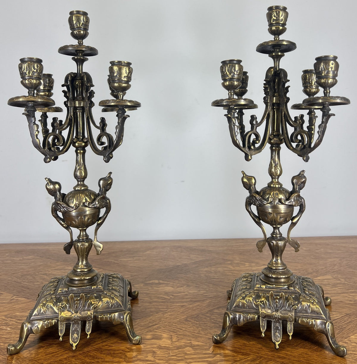Clock Vintage French Style Mantel Clock Garniture With Candelabras LOT 4649