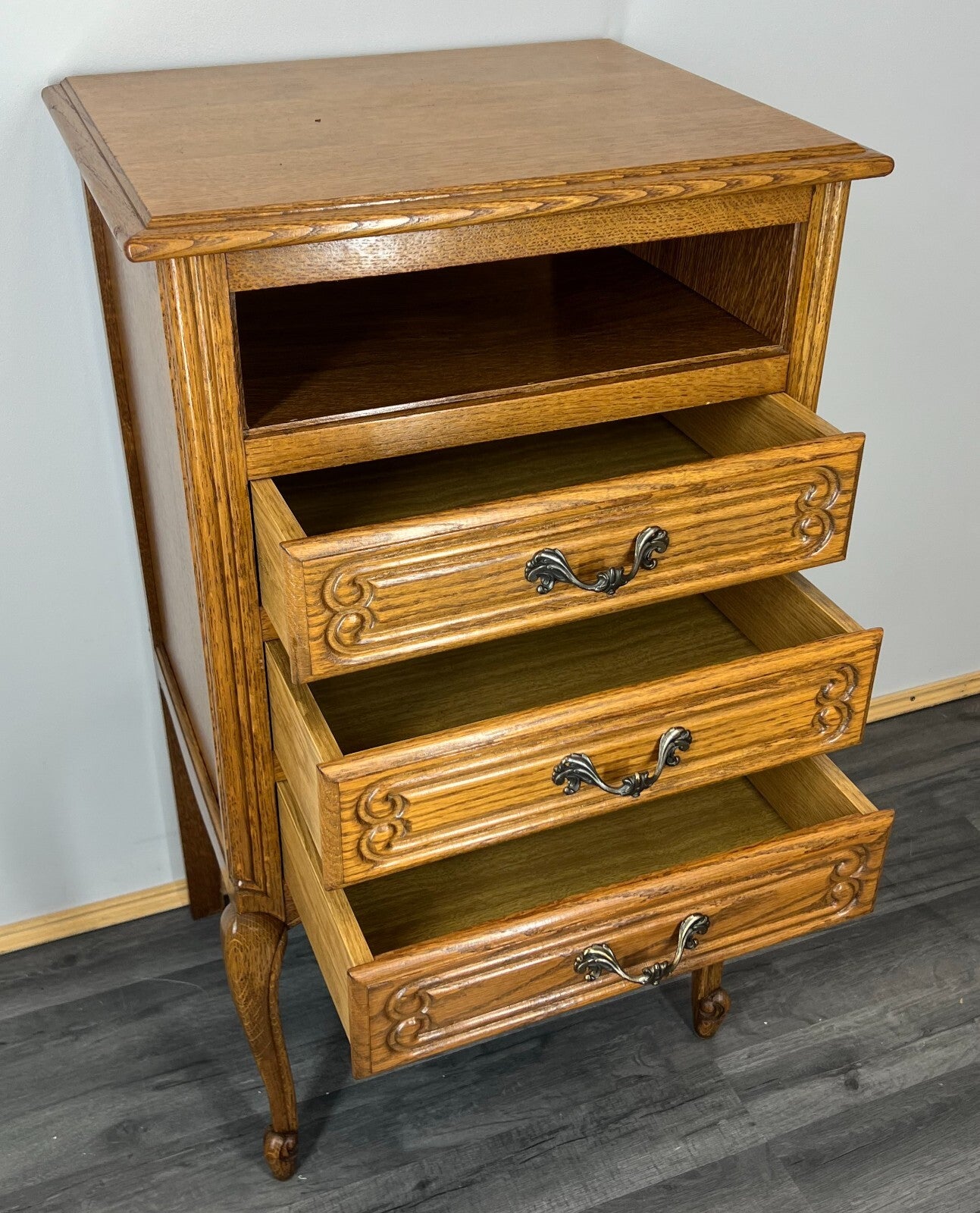 Chest of Drawers Vintage French Louis XIV Cabinet 3 Drawers Sideboard LOT 24237