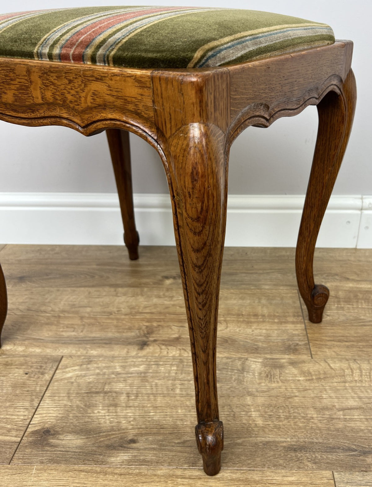Footstool Vintage French Louis Style Oak Table Stool Upholstered Seat LOT 62295