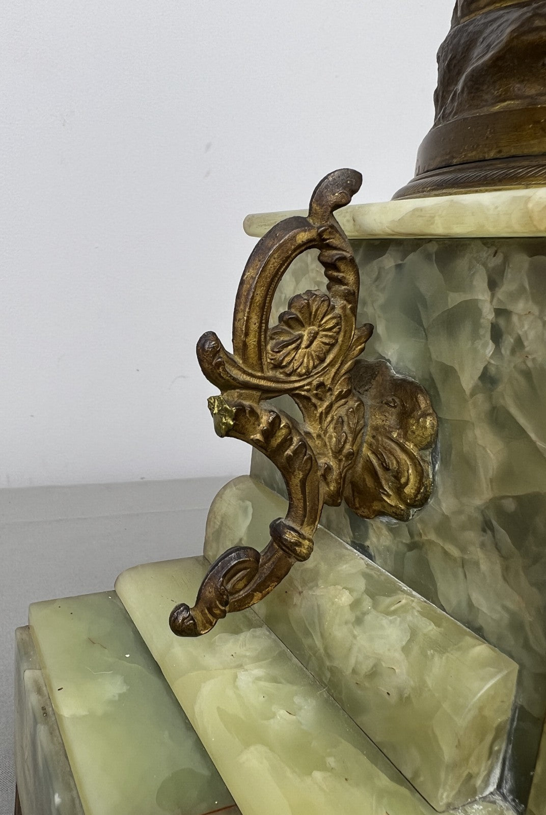 Clock Antique French Ornate Figural Marble Forgeron Mantel Clock LOT 6479
