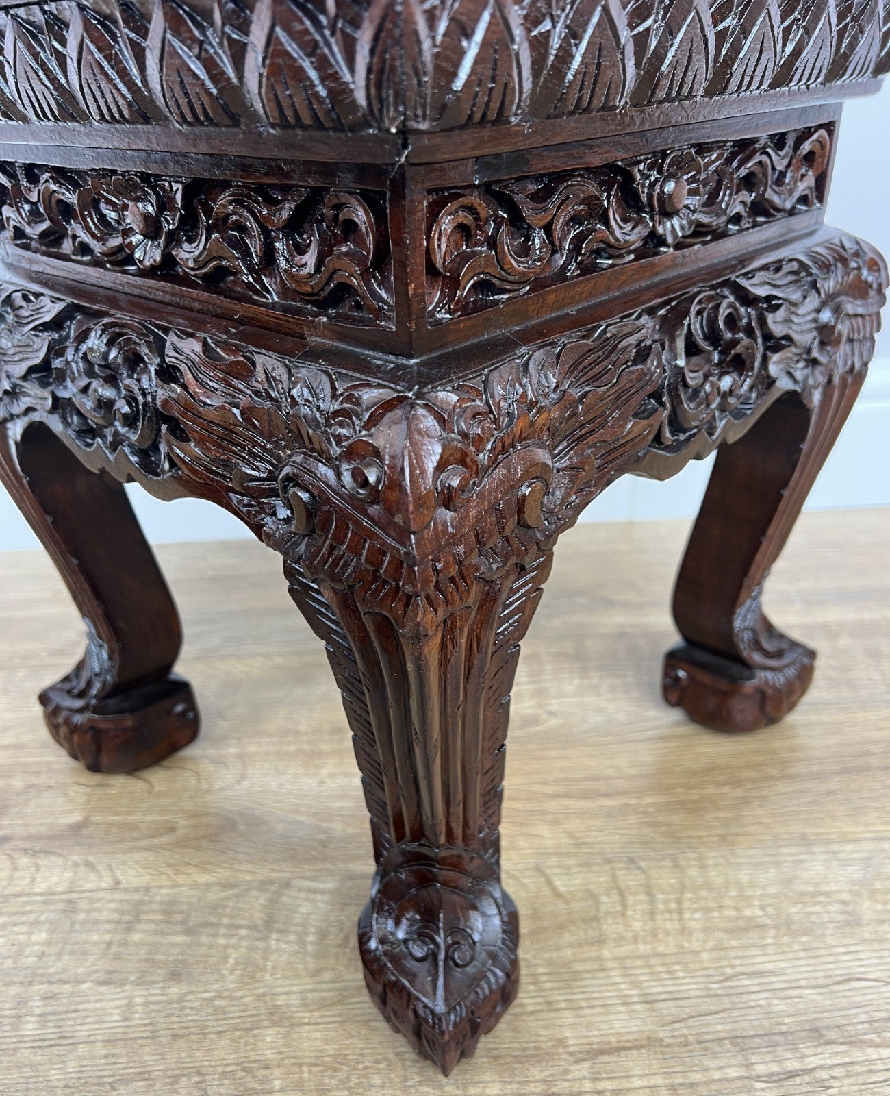 Plant Stand Vintage Chinese Style Mahogany Carved Table LOT 49645