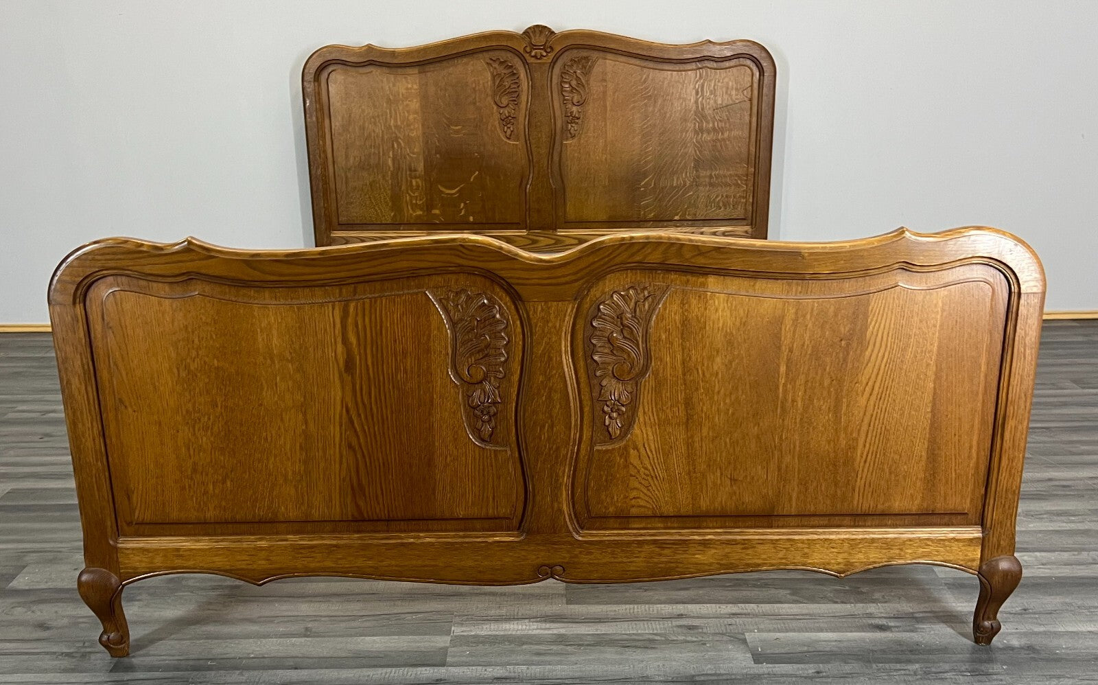 Bed Vintage French Louis XVI Double Bed Frame Oak Carved Headboard LOT 25201