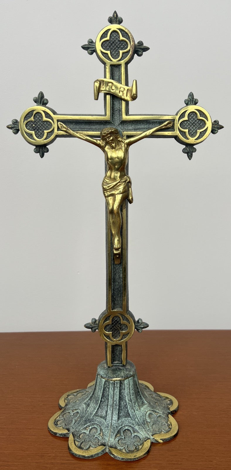 Crucifix Vintage Style Ornate Religious Cross With Candleholders Set LOT 49560