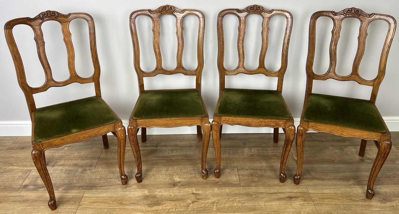 Dining Chairs Vintage French Louis Style Oak Set of 4 Upholstered Seats LOT 63470