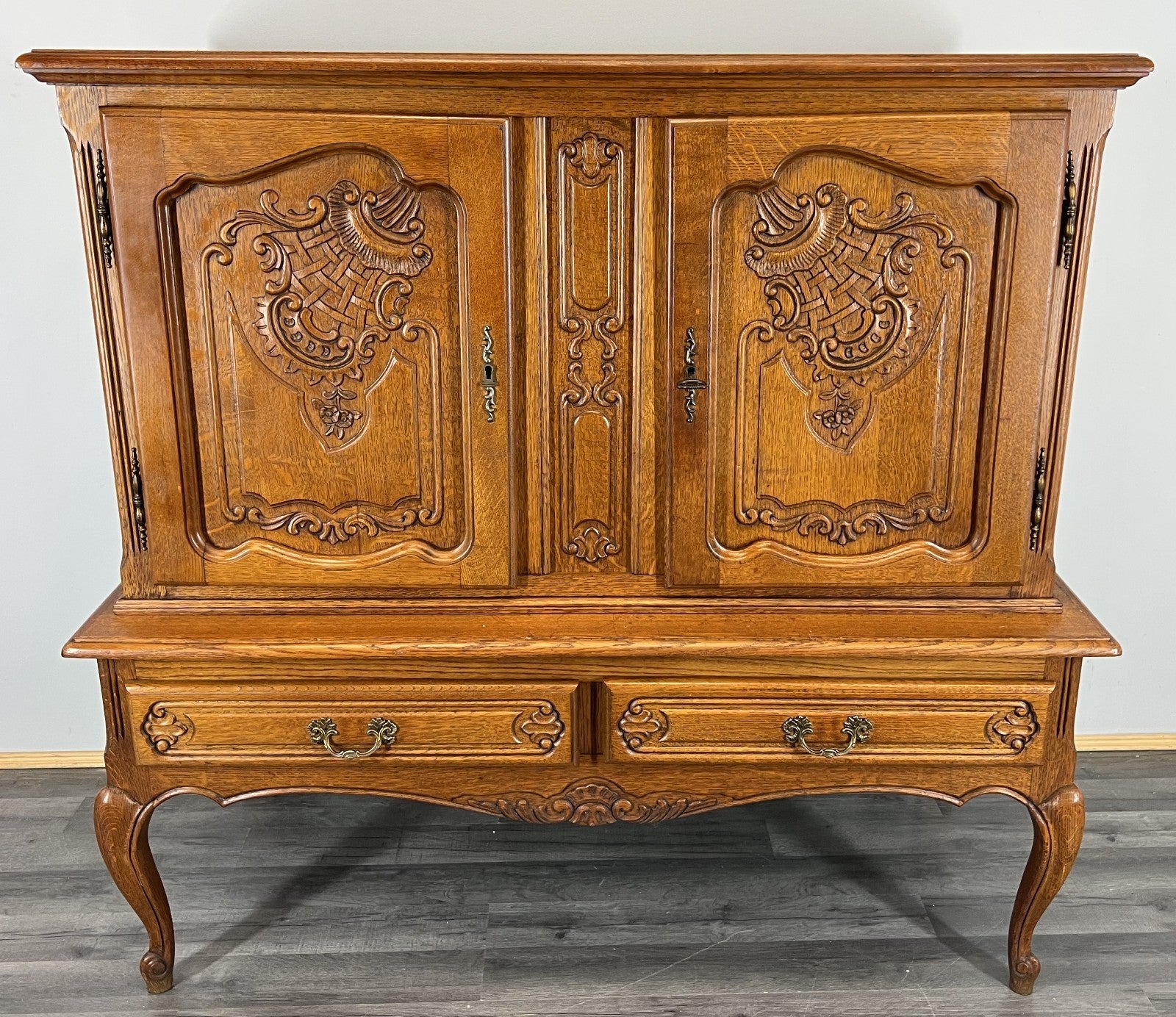 Cabinet Vintage French Louis XVI Oak Carved Sideboard with Drawers LOT 40150