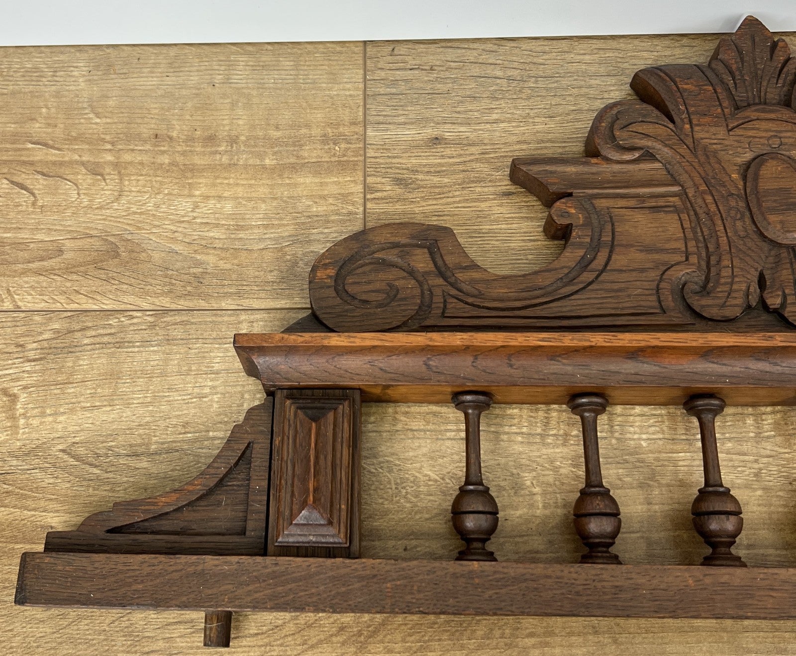 Pediment Antique French Style Oak Hand Carved Decorative Crest LOT 61754
