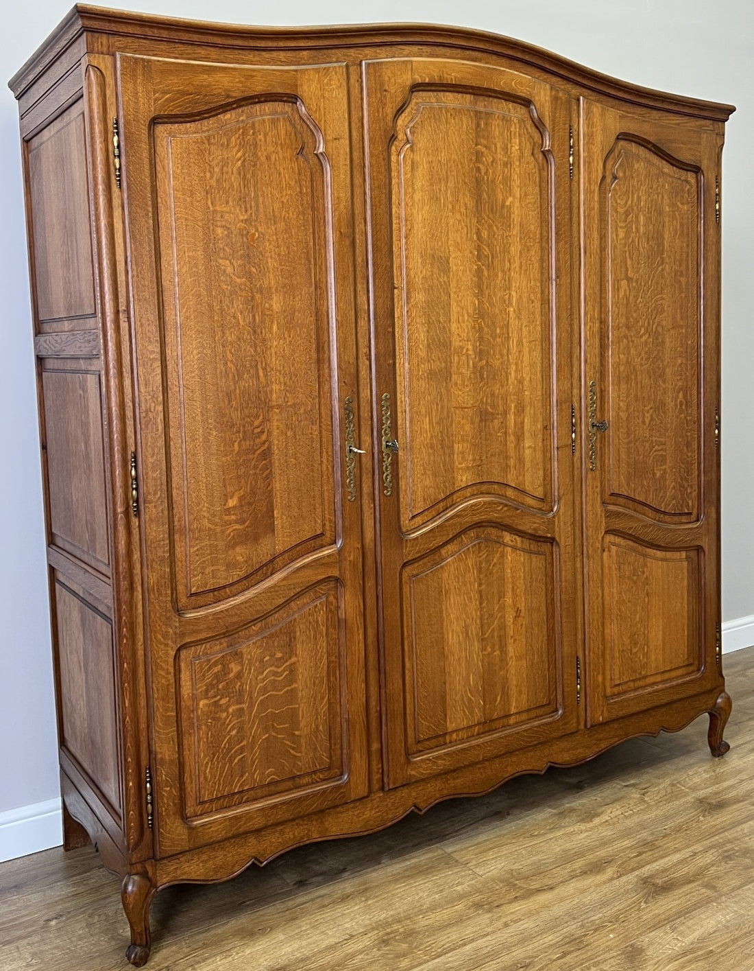Wardrobe Vintage French Louis XVI Style Oak Four Door Armoire LOT 48260