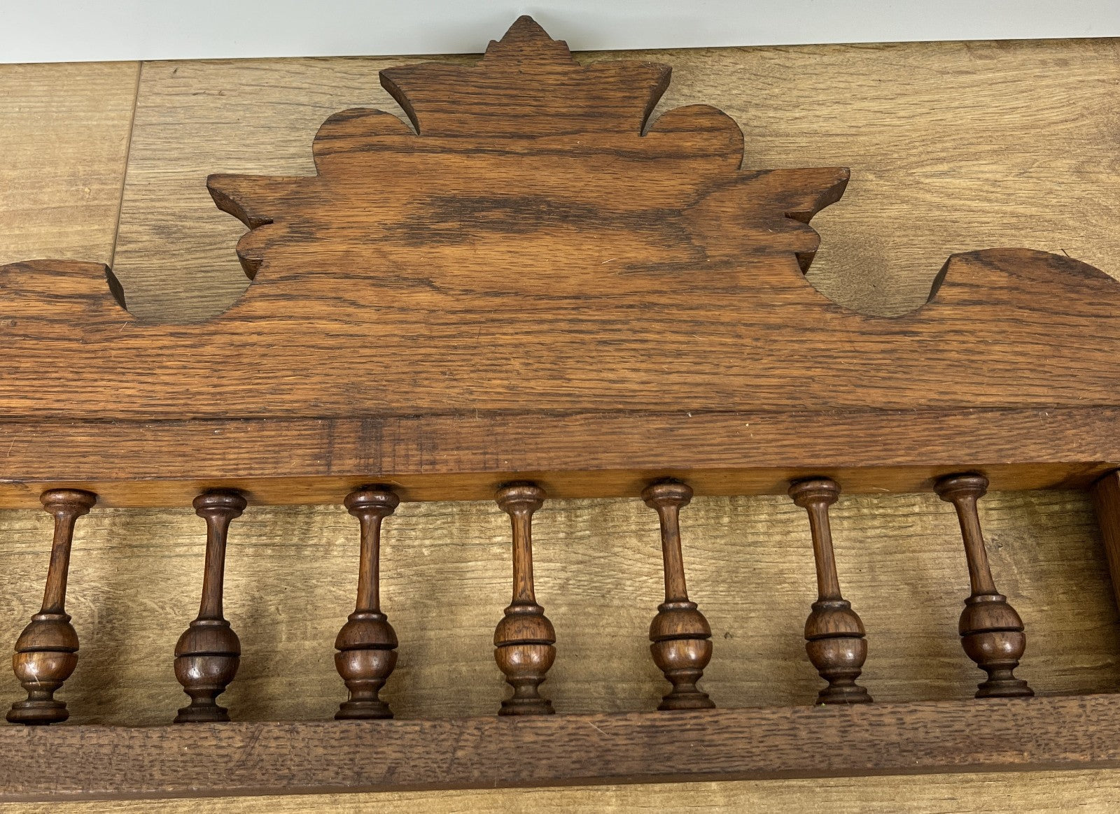 Pediment Antique French Style Oak Hand Carved Decorative Crest LOT 61753
