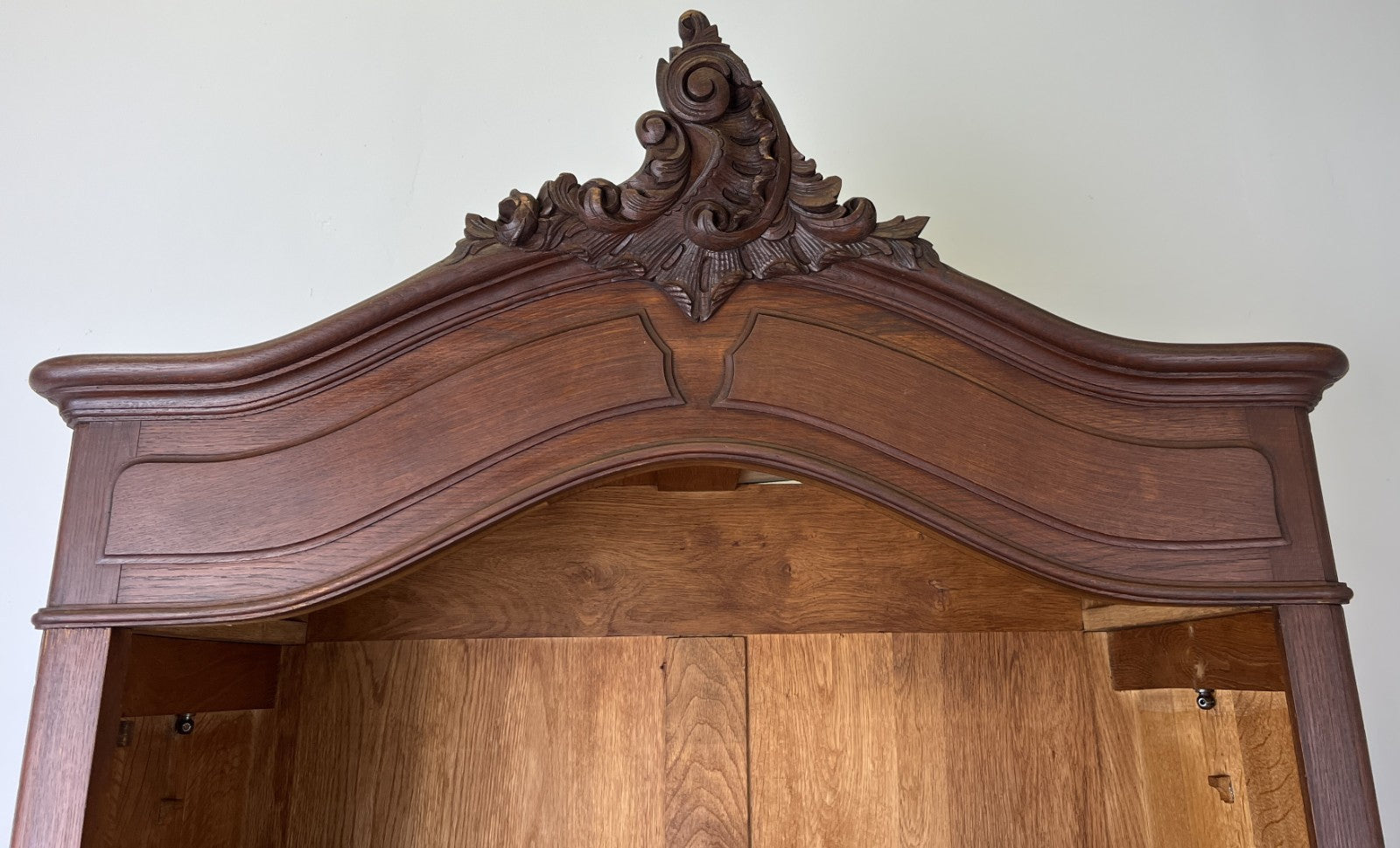 Bookcase Antique French Style Oak Display Cabinet Carved Sideboard LOT 61553