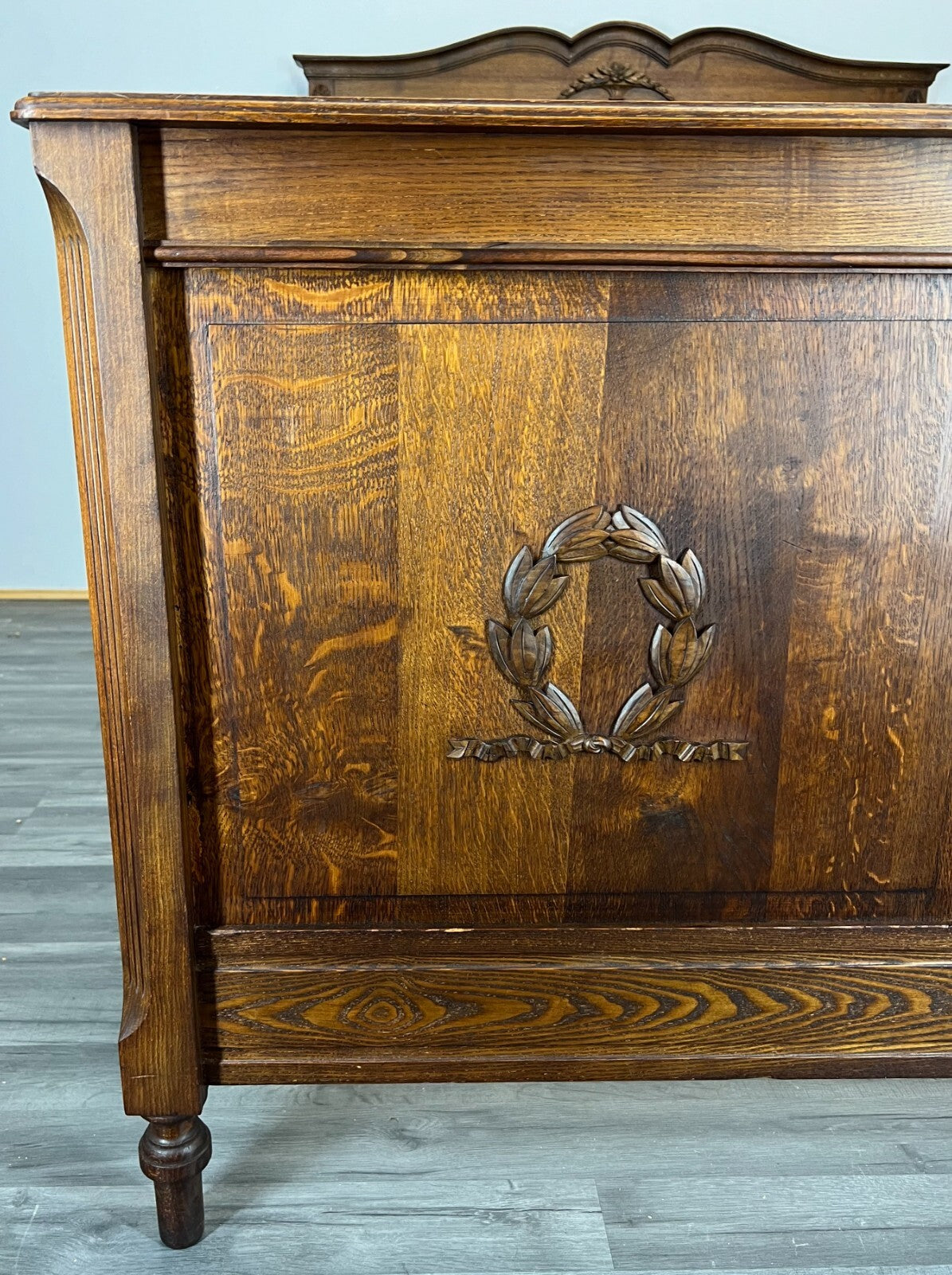 Bed Antique French Style Double Bed Wood Frame Carved Headboard LOT 32394