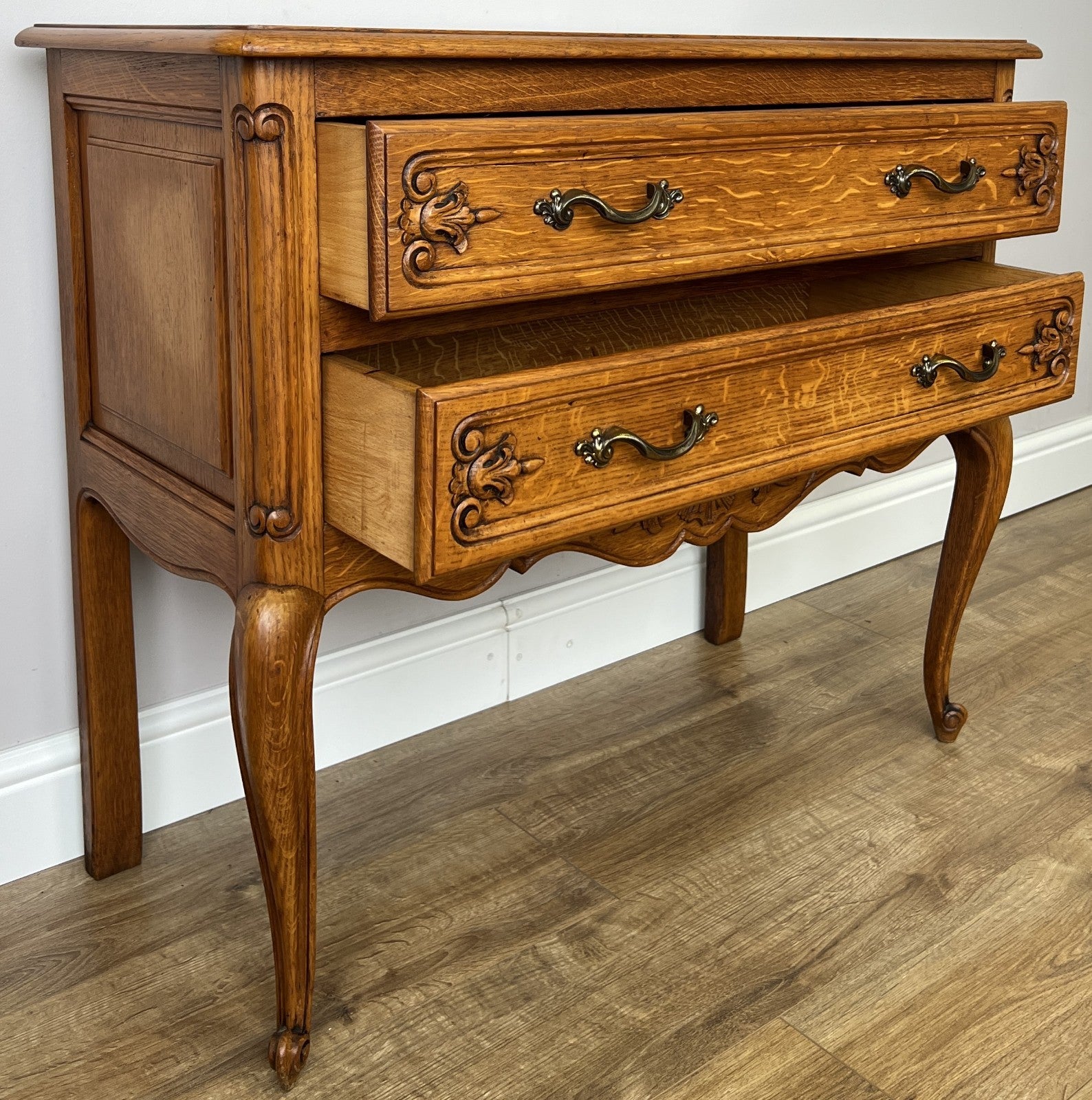Chest of Drawers Vintage French Louis Oak 2 Drawers Carved Cabinet LOT 623213