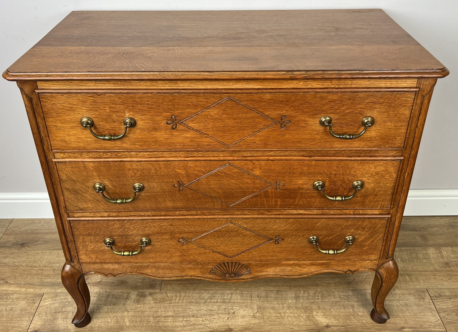 Chest of Drawers Vintage French Louis Oak 3 Drawers Carved Cabinet LOT 62610