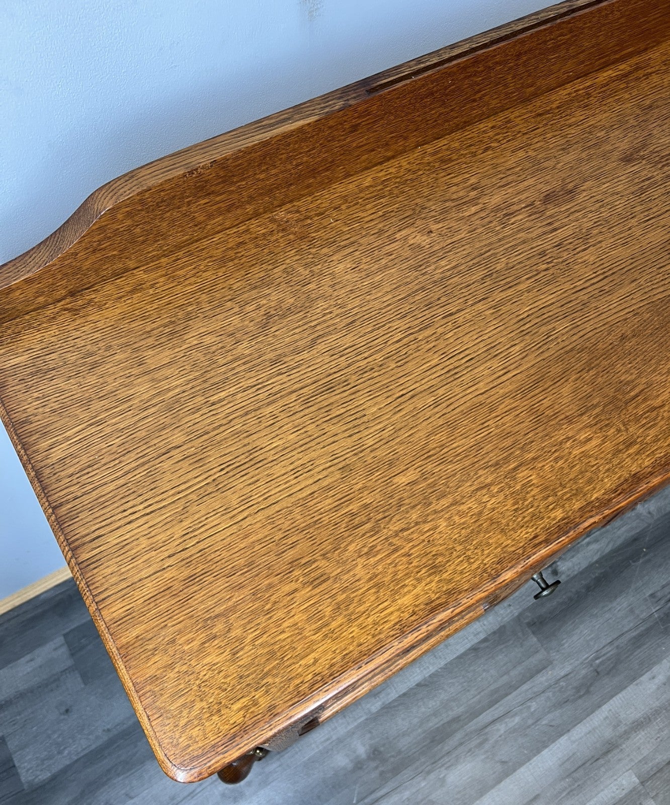 Cabinet Vintage French Louis XIV Oak Sideboard with Carved Cupboard LOT 45698