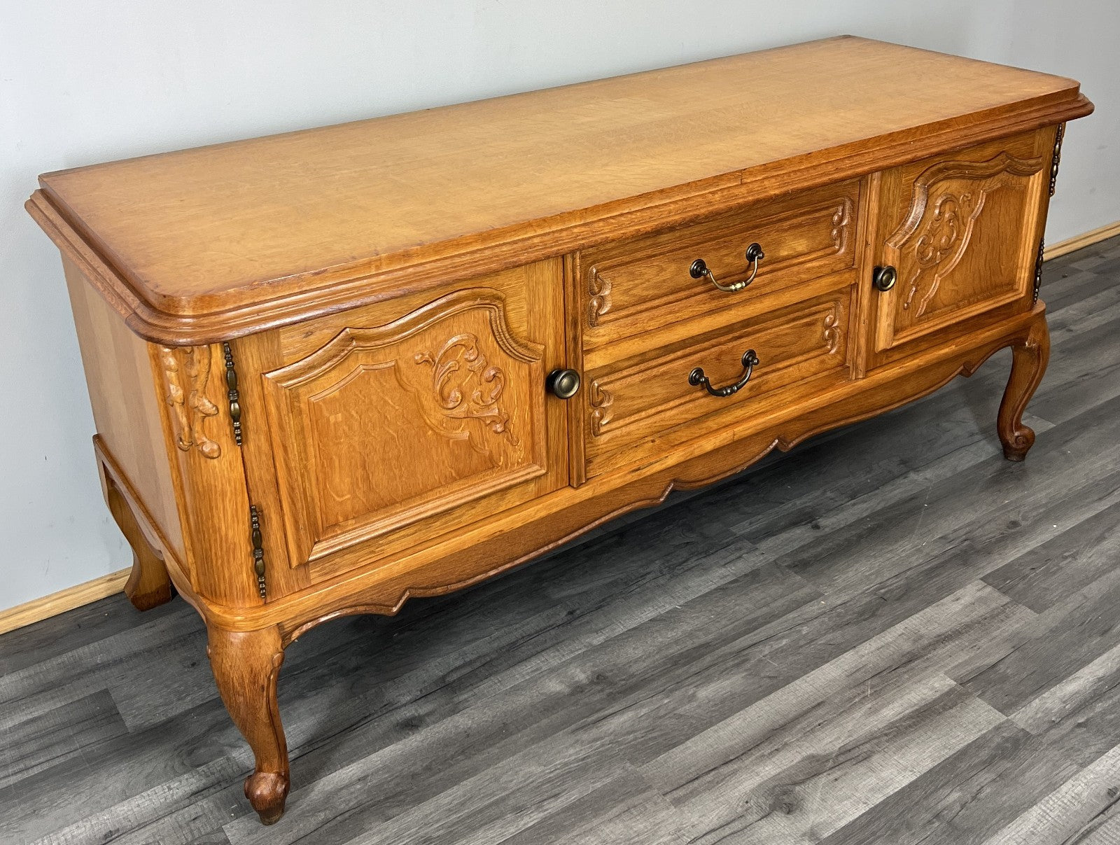 Cabinet Vintage French Louis XVI Style Carved Sideboard Buffet Cupboard Lot 44842