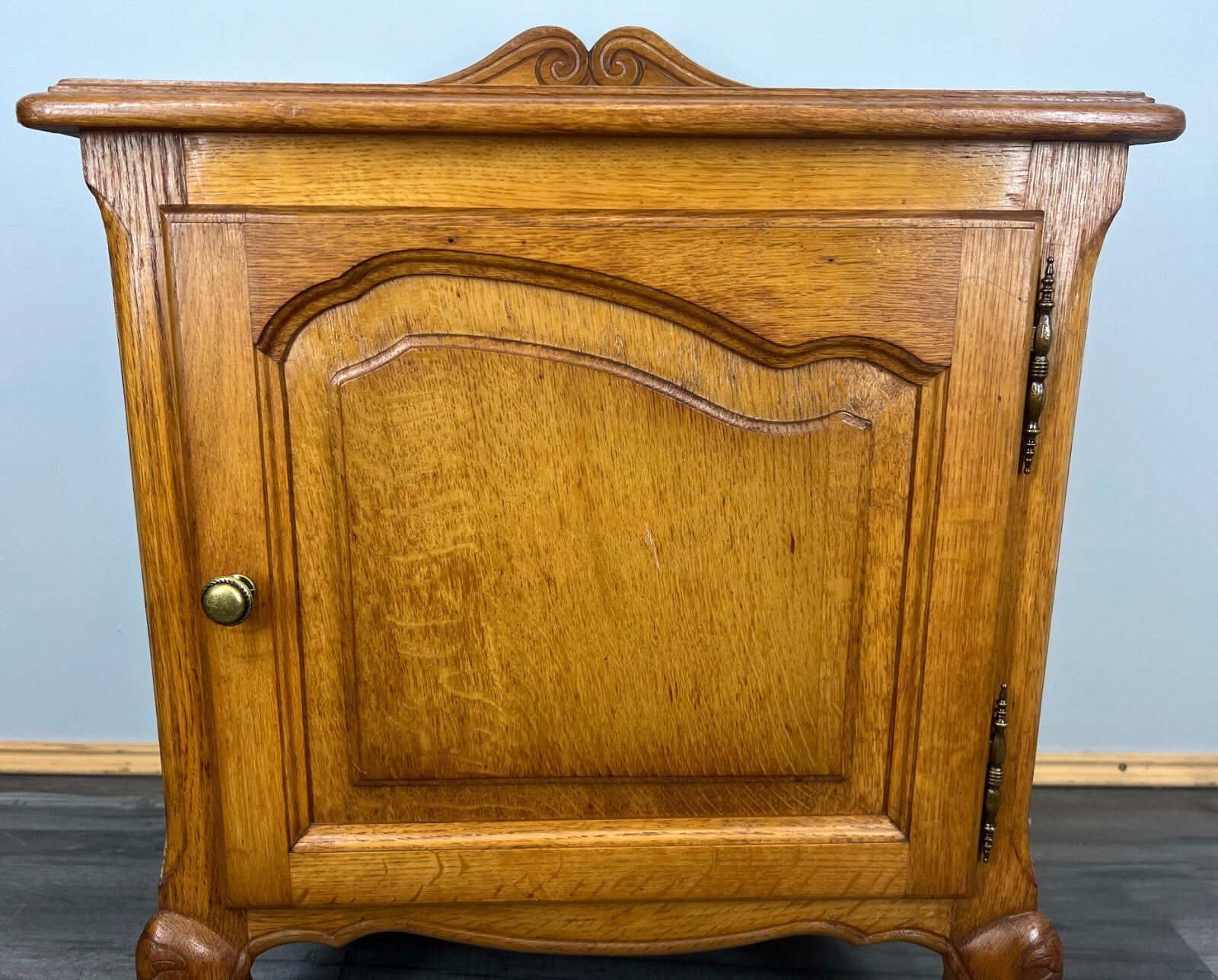 Pair of Bedside Tables Vintage French Louis Oak Cabinets Nightstands LOT 35193