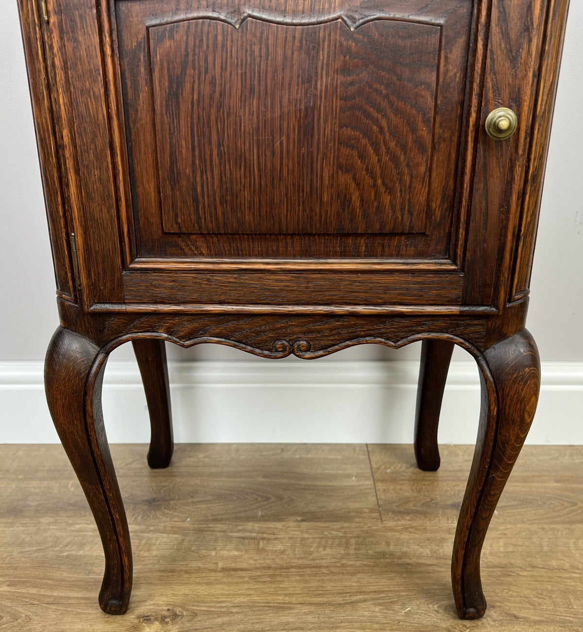 Bedside Table Vintage French Louis Style Oak Nightstand Carved Cabinet LOT 63144
