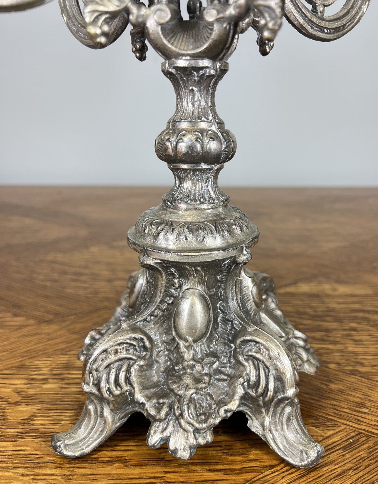 Candelabra Vintage French Style Metal Five Arm Table Centrepiece LOT 46716