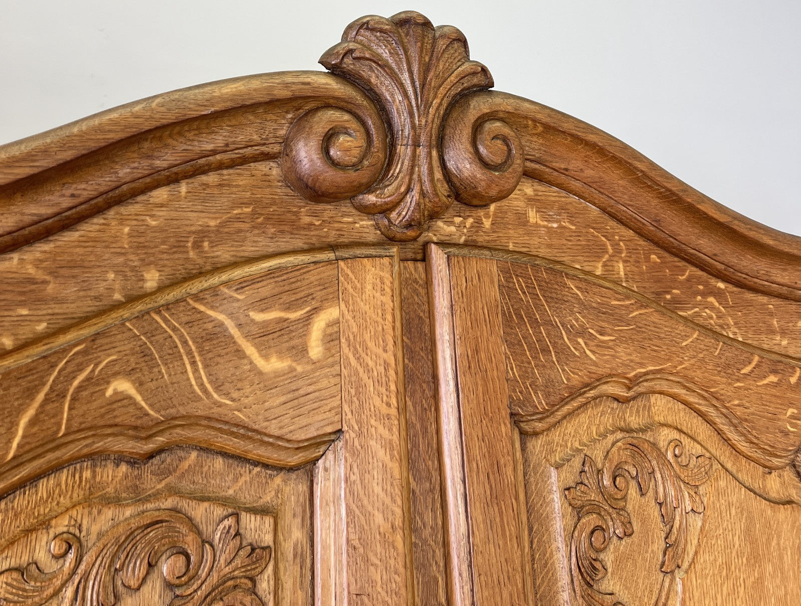 Wardrobe Vintage French Louis XVI Style Oak Four Door Carved Armoire LOT 609912