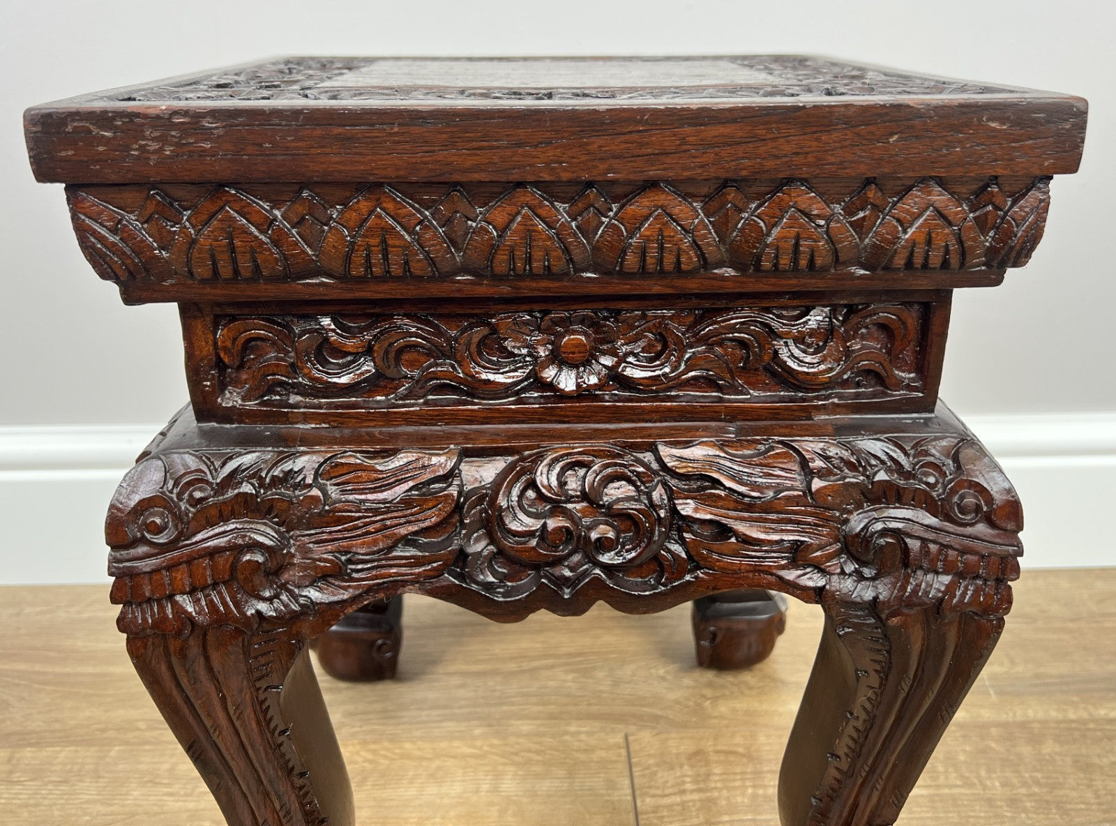 Plant Stand Vintage Chinese Style Mahogany Carved Table LOT 49641