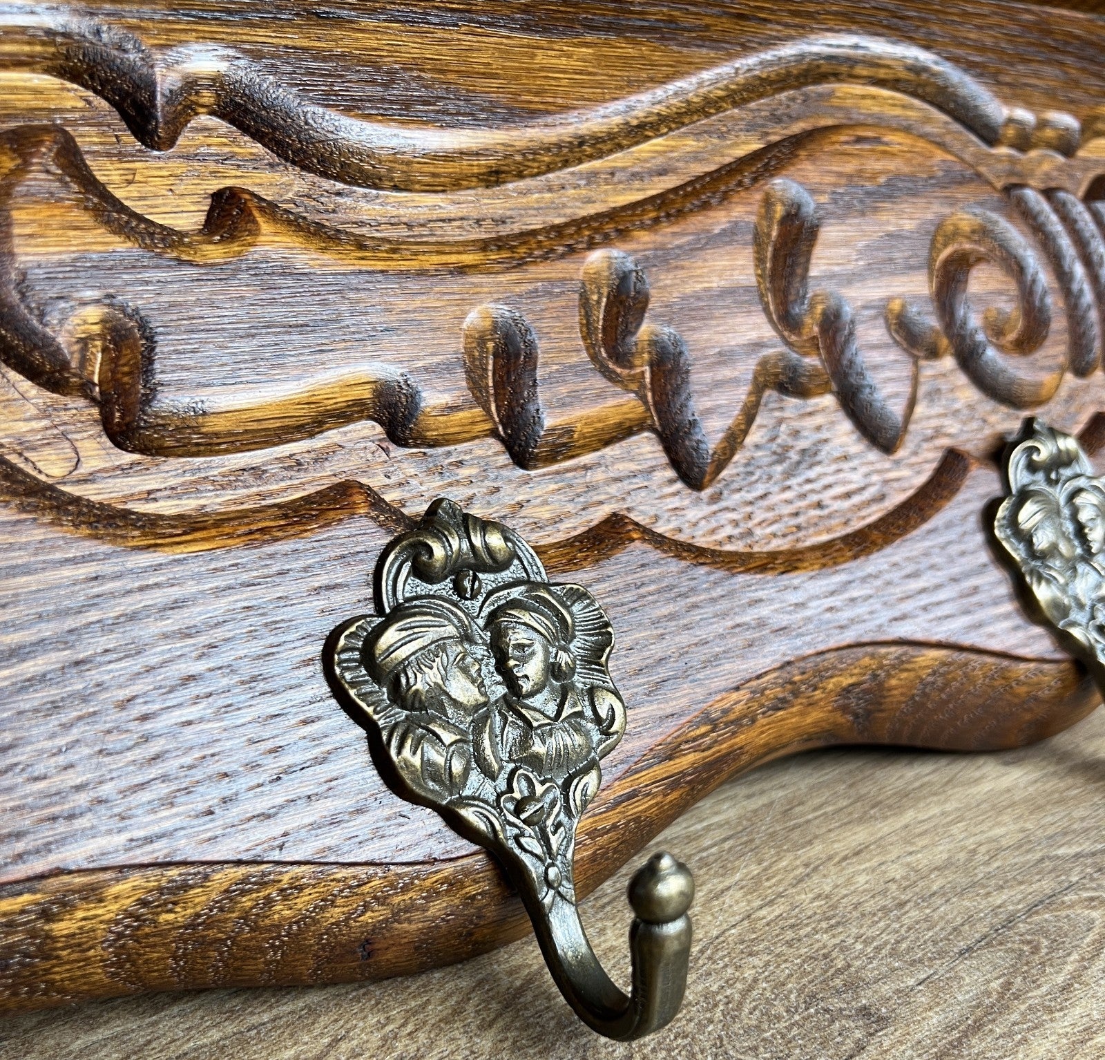Coat Rack Vintage French Carved Oak Wall Mounted 6 Hooks Rack Hanger LOT 63685