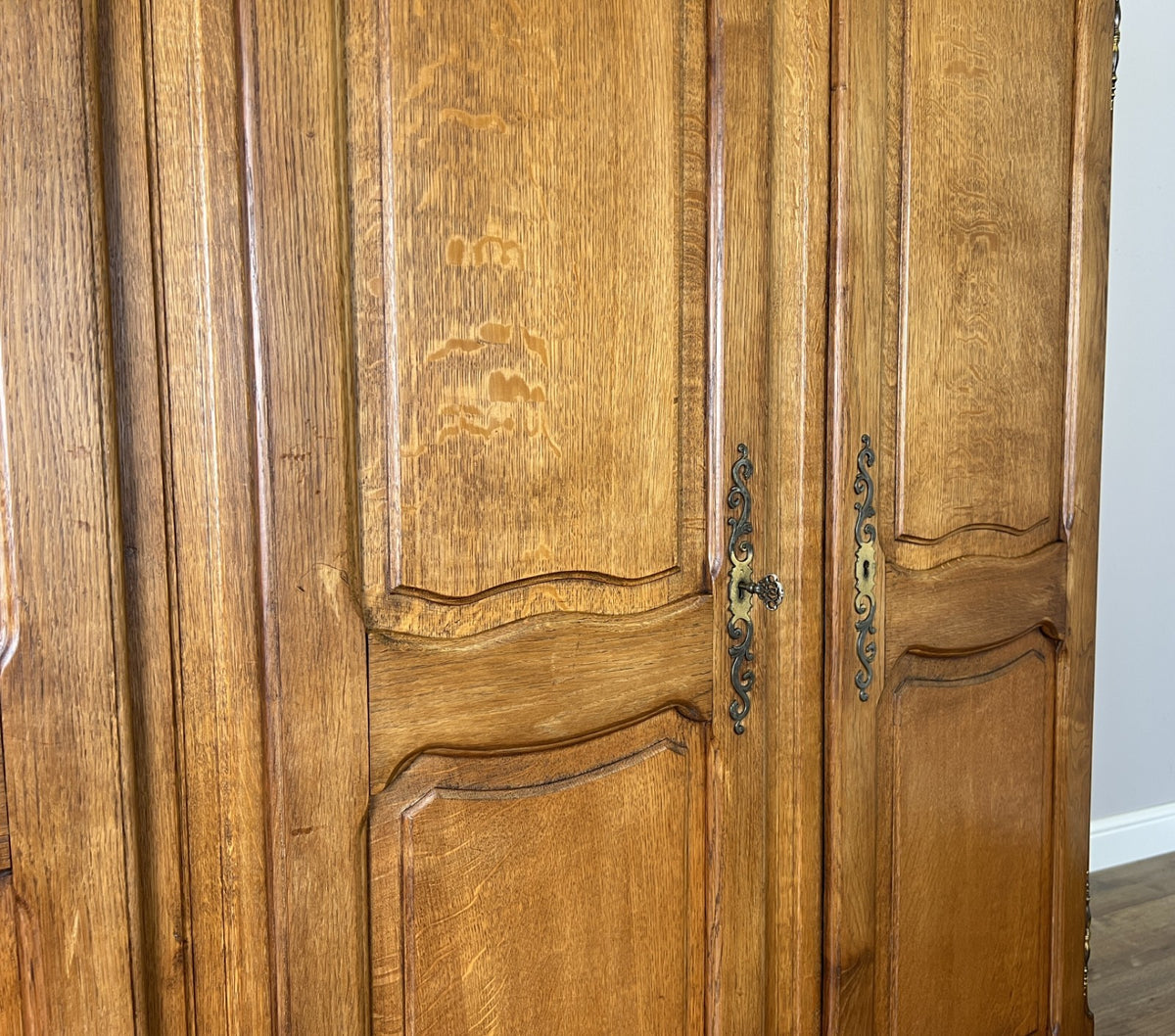 Wardrobe Vintage French Louis XVI Style Oak Four Door Carved Armoire LOT 6506
