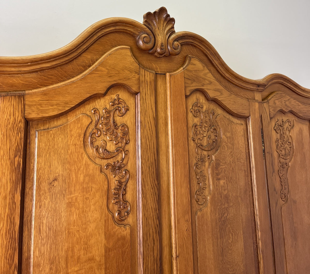 Wardrobe Vintage French Louis XVI Style Oak Four Door Carved Armoire LOT 6491