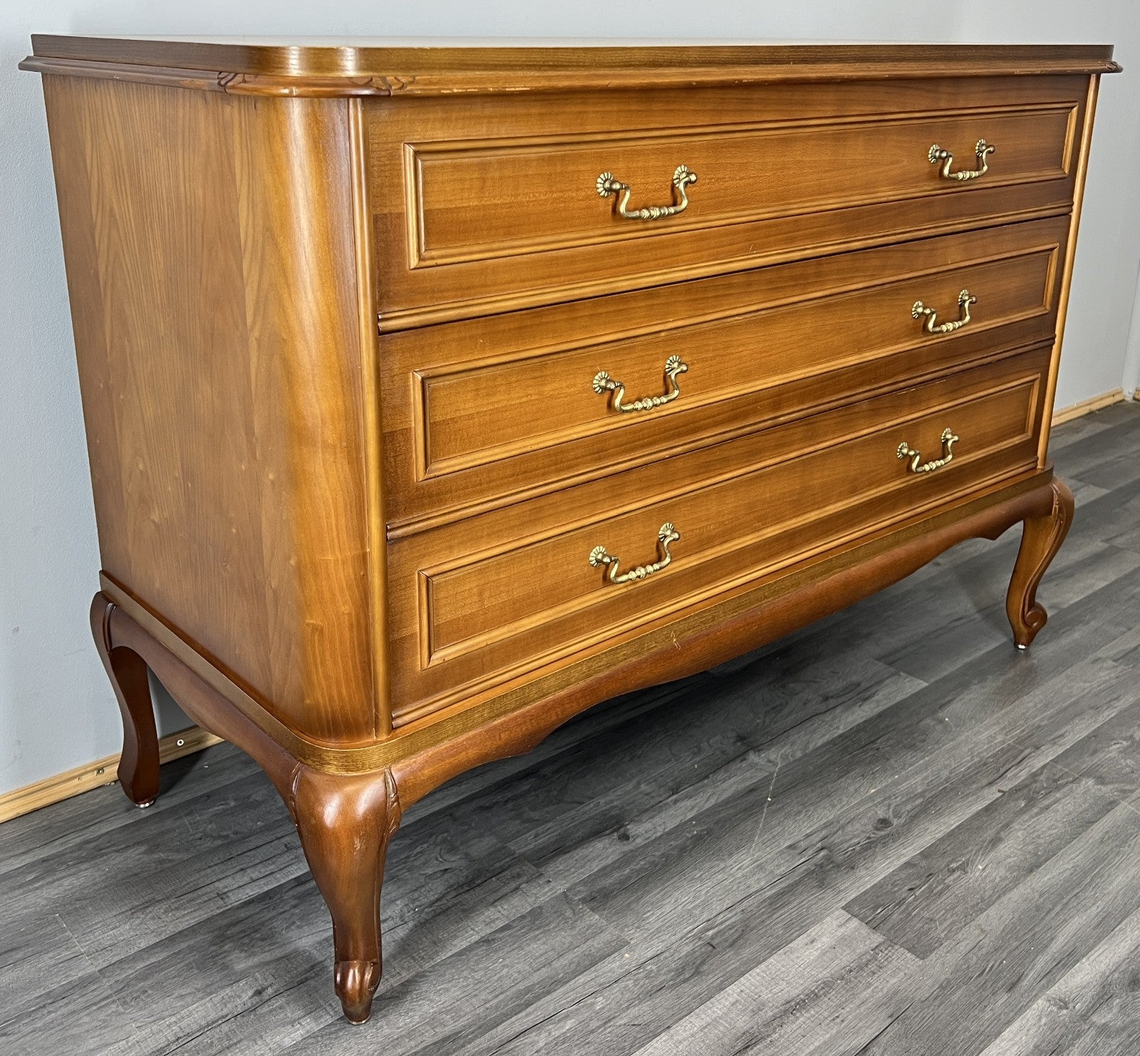 Chest of Drawers Vintage French Louis XVI 3 Drawers Carved Cabinet LOT 44577