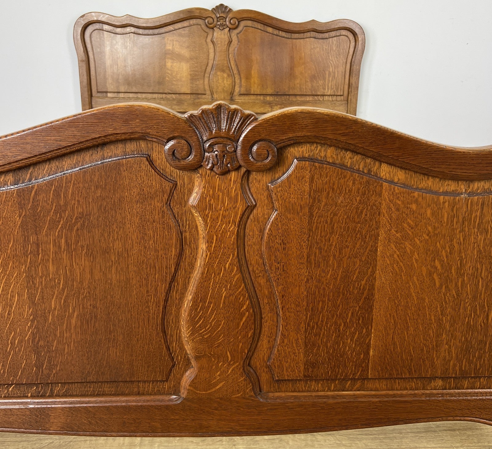 Bed Vintage French Louis XVI Double Bed Frame Oak Carved Headboard LOT 64086