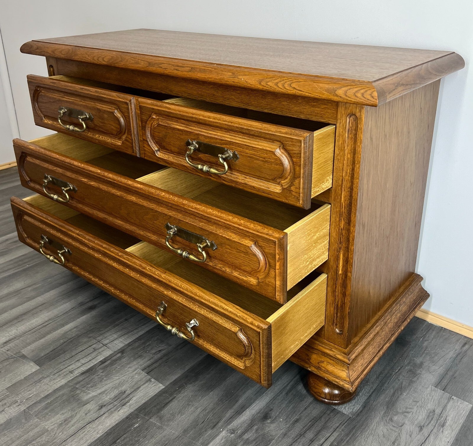 Chest of Drawers Vintage French Style Sideboard Carved Cabinet LOT 292111