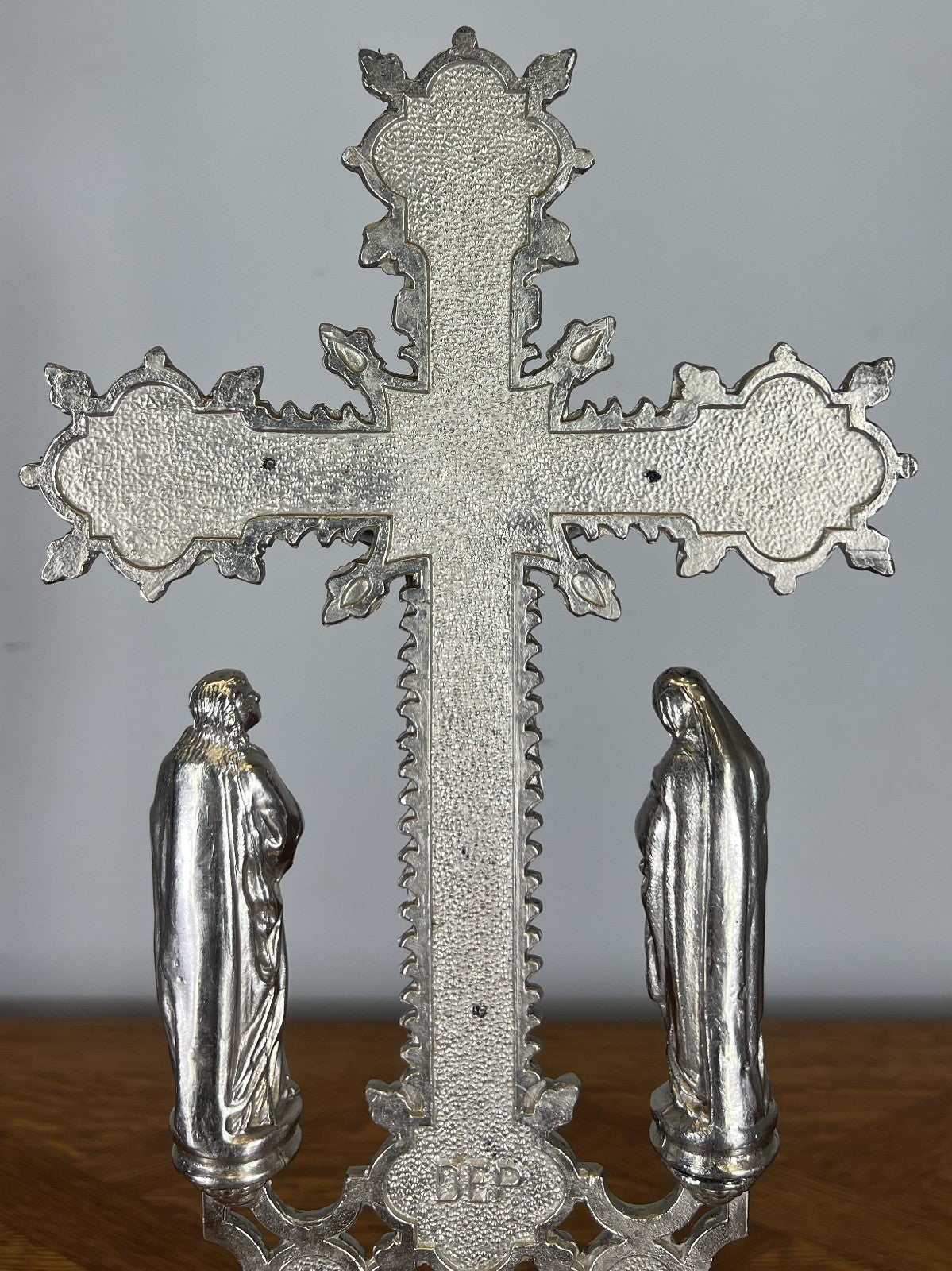 Crucifix Vintage French Style Religious Cross Ornate Stand LOT 465210