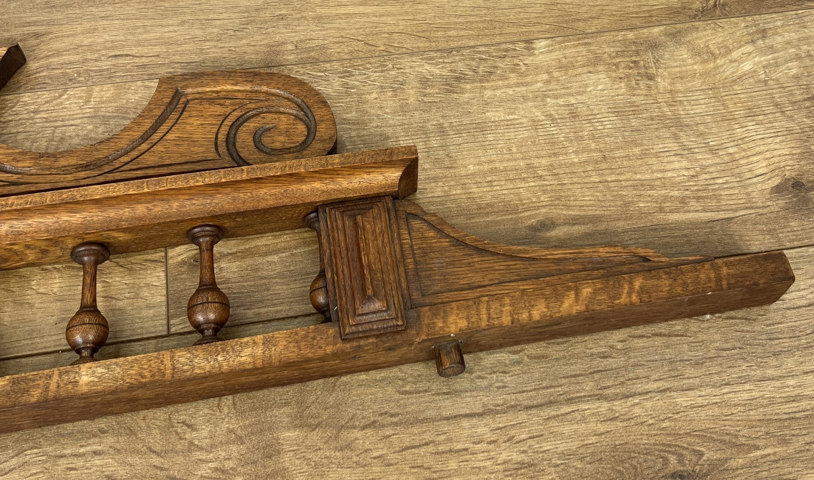 Pediment Antique French Style Oak Hand Carved Decorative Crest LOT 61686