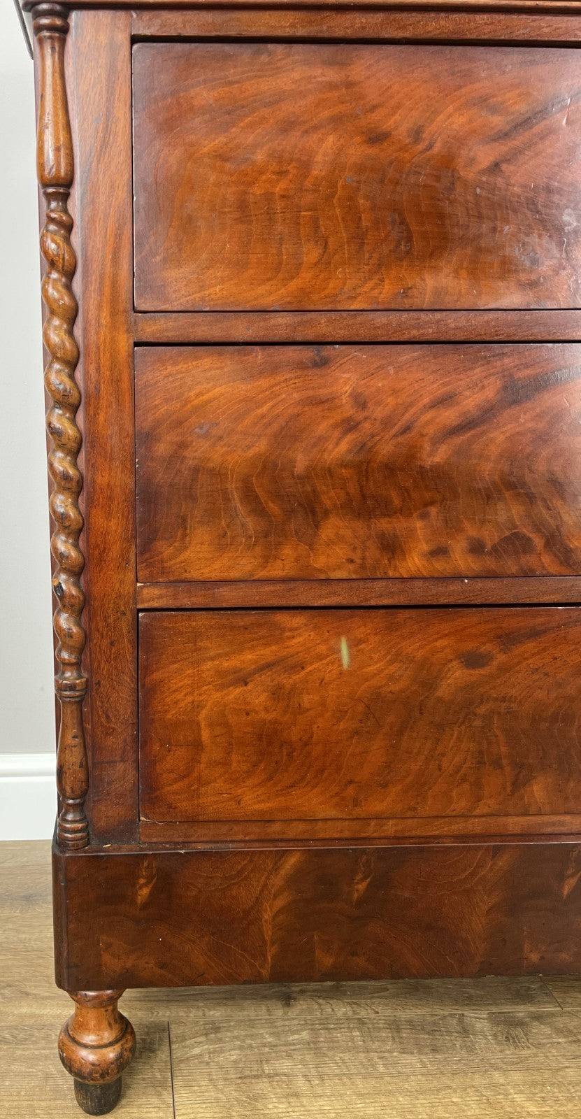 Chest of Drawers Antique French Burr Walnut 4 Drawers Carved Cabinet LOT 62674