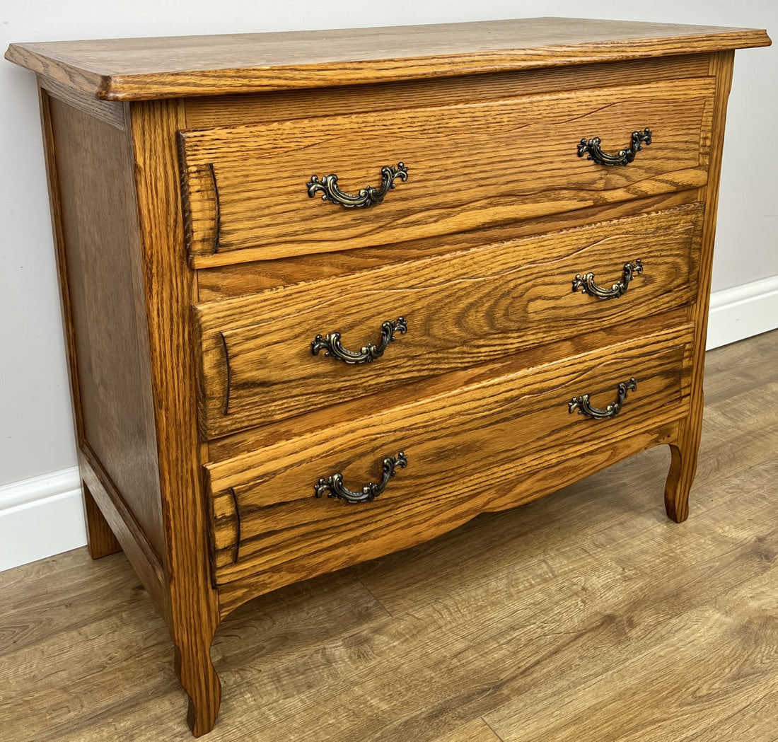 Chest of Drawers Vintage French Louis Oak 3 Drawers Carved Cabinet LOT 62560