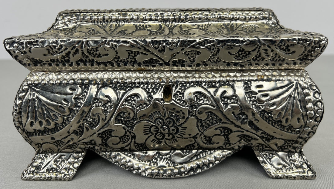 Jewellery Box Vintage French Style Metal and Wood Floral Decorative Box LOT 6418