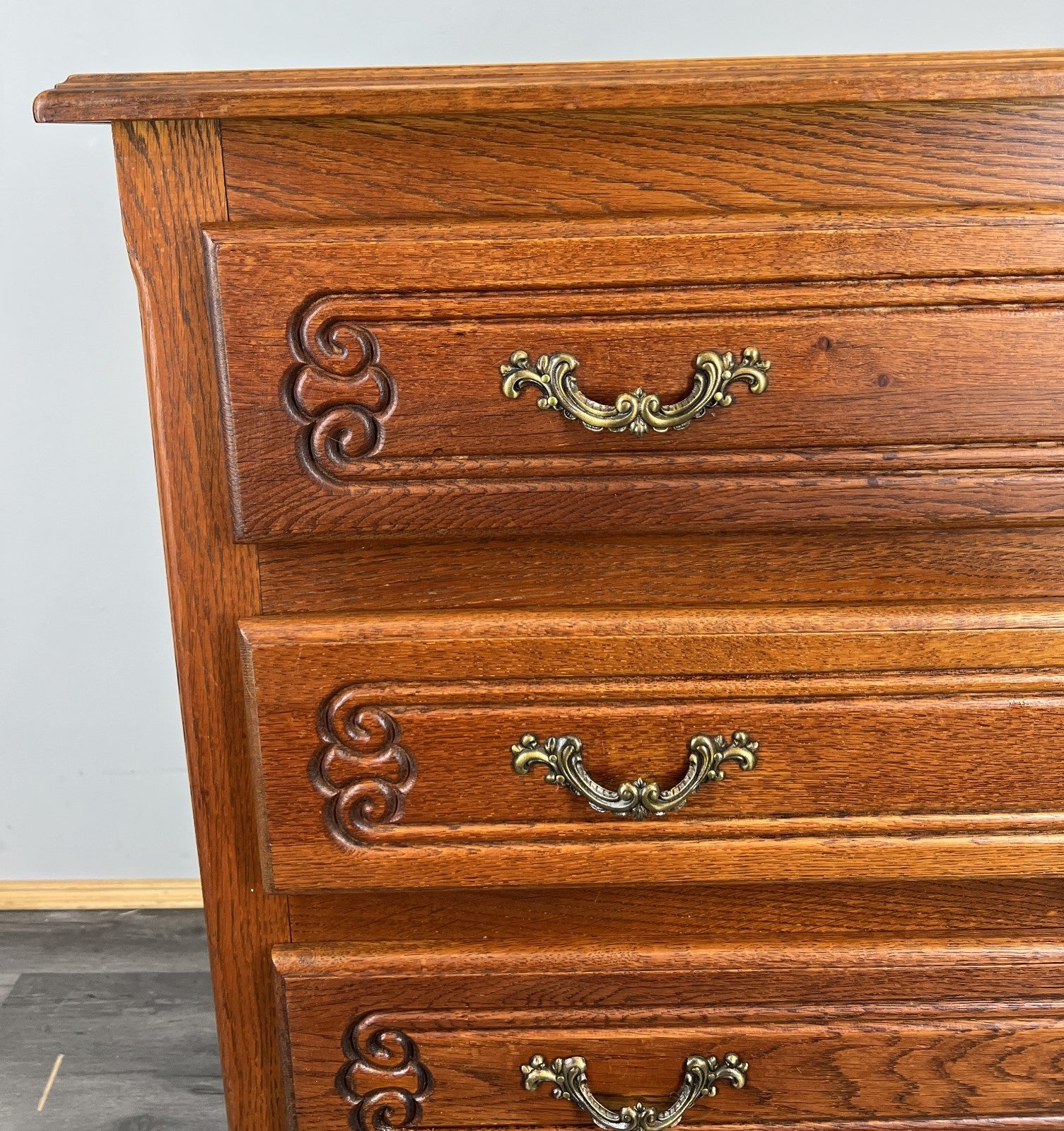 Chest of Drawers Vintage French Louis Oak 3 Drawer Carved Cabinet LOT 44654