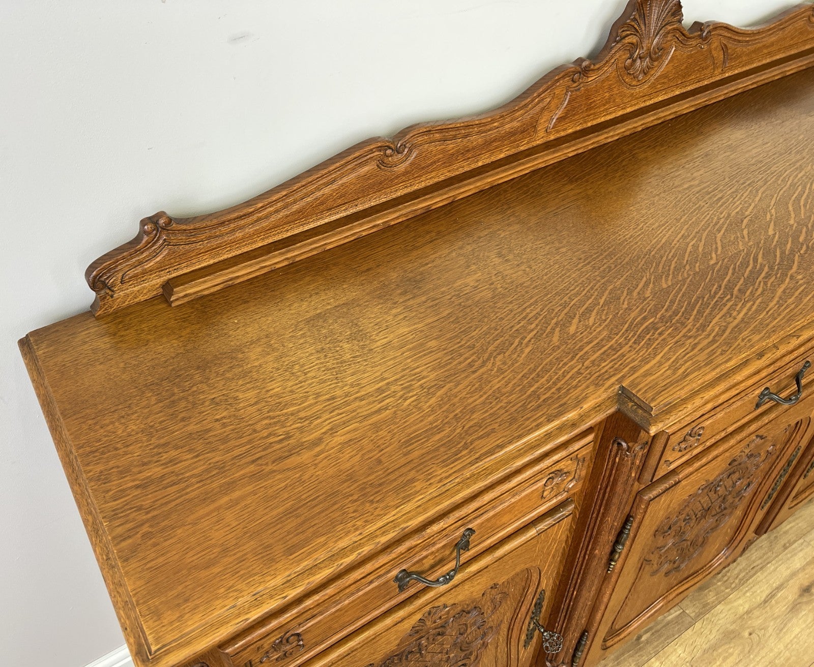 Sideboard Vintage French Louis Style Oak 4 Door Cupboard Carved Cabinet LOT 636312