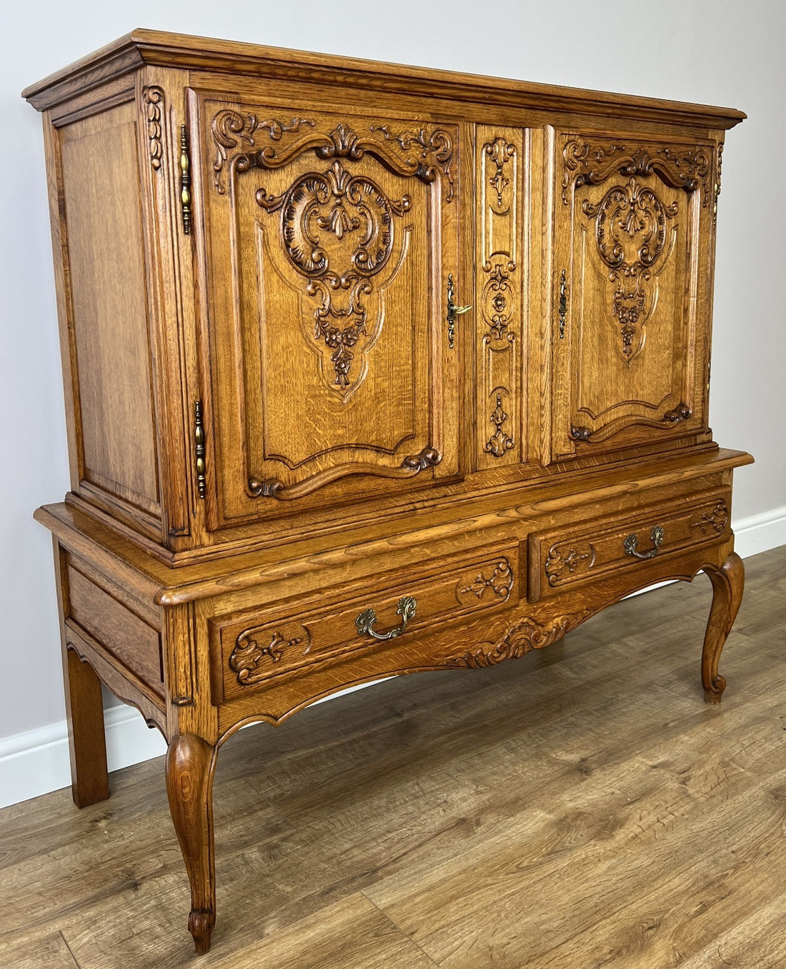 Cabinet Vintage French Louis XVI Style Oak Carved Sideboard Display LOT 49720
