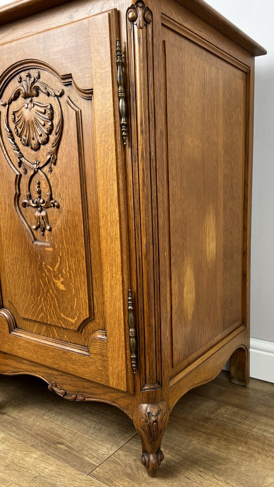Sideboard Vintage French Louis Style Oak 4 Door Cupboard Carved Cabinet LOT 636118