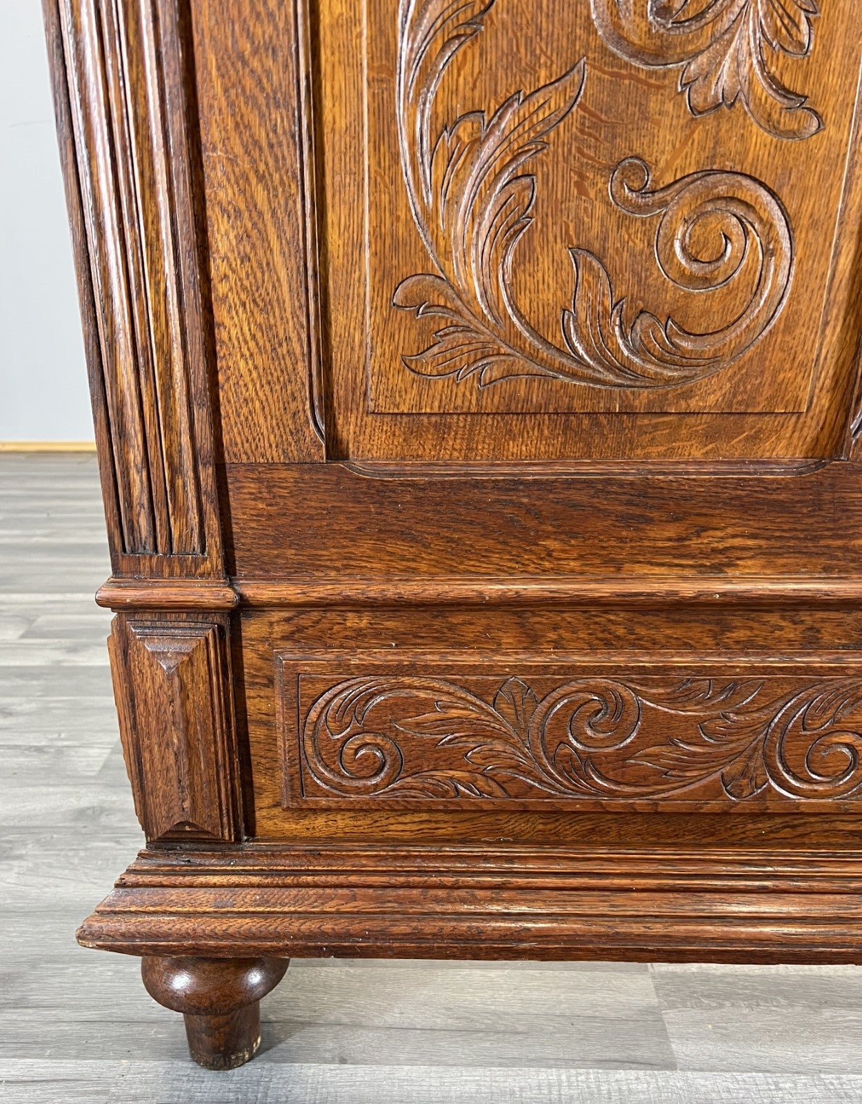 Bed Antique French Style Oak Double Bed Frame Carved Headboard LOT 47396